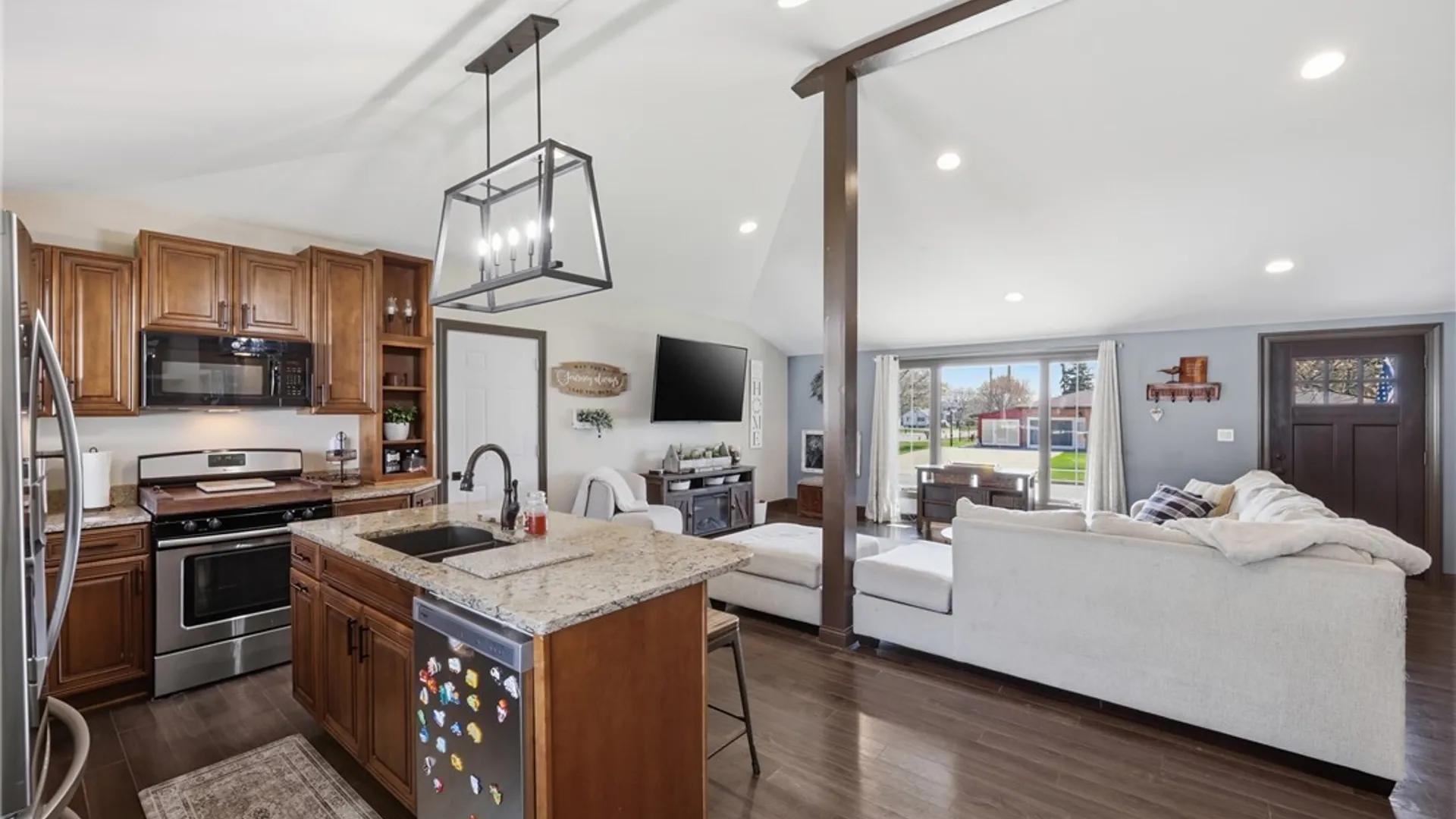 Property at 4 Frantzen, Cheektowaga, NY 14227 8