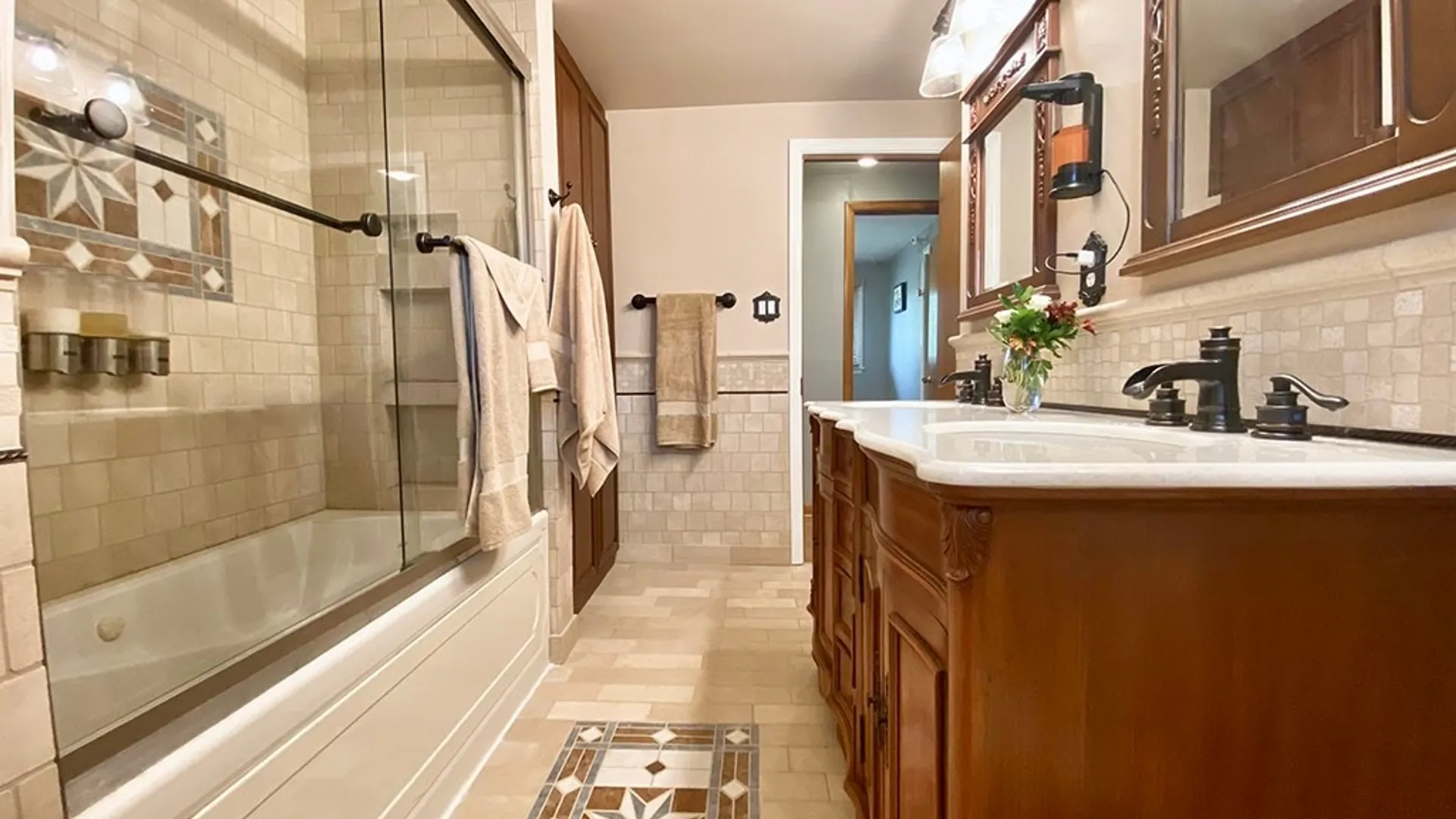 Property at 693 Edgewater Drive, Amherst, NY 14228 21