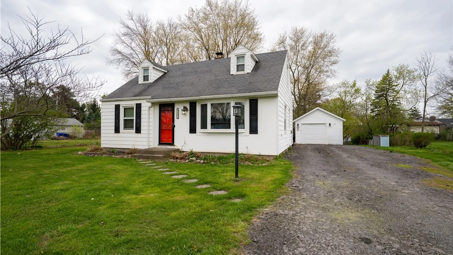 Property at 4202 Shimerville Road, Clarence, NY 14031 3