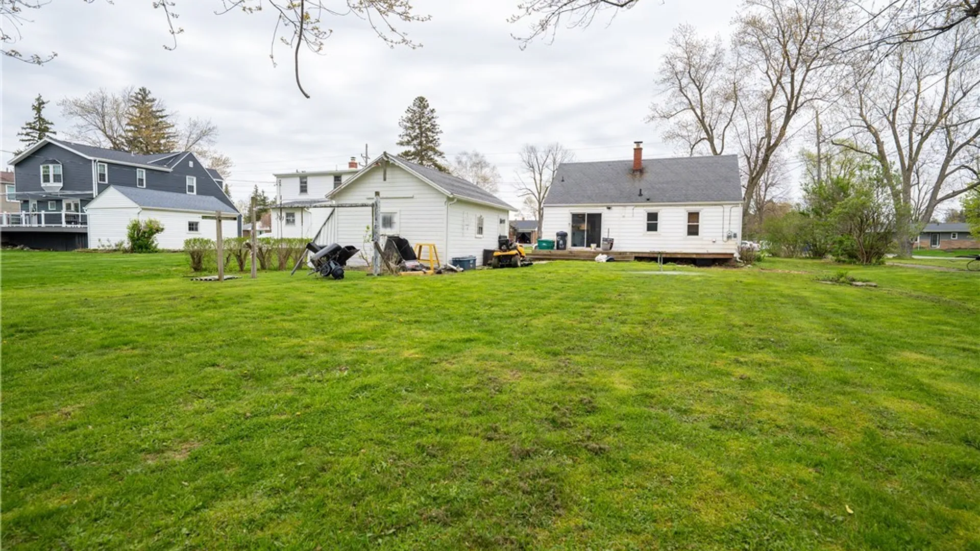 Property at 4202 Shimerville Road, Clarence, NY 14031 43