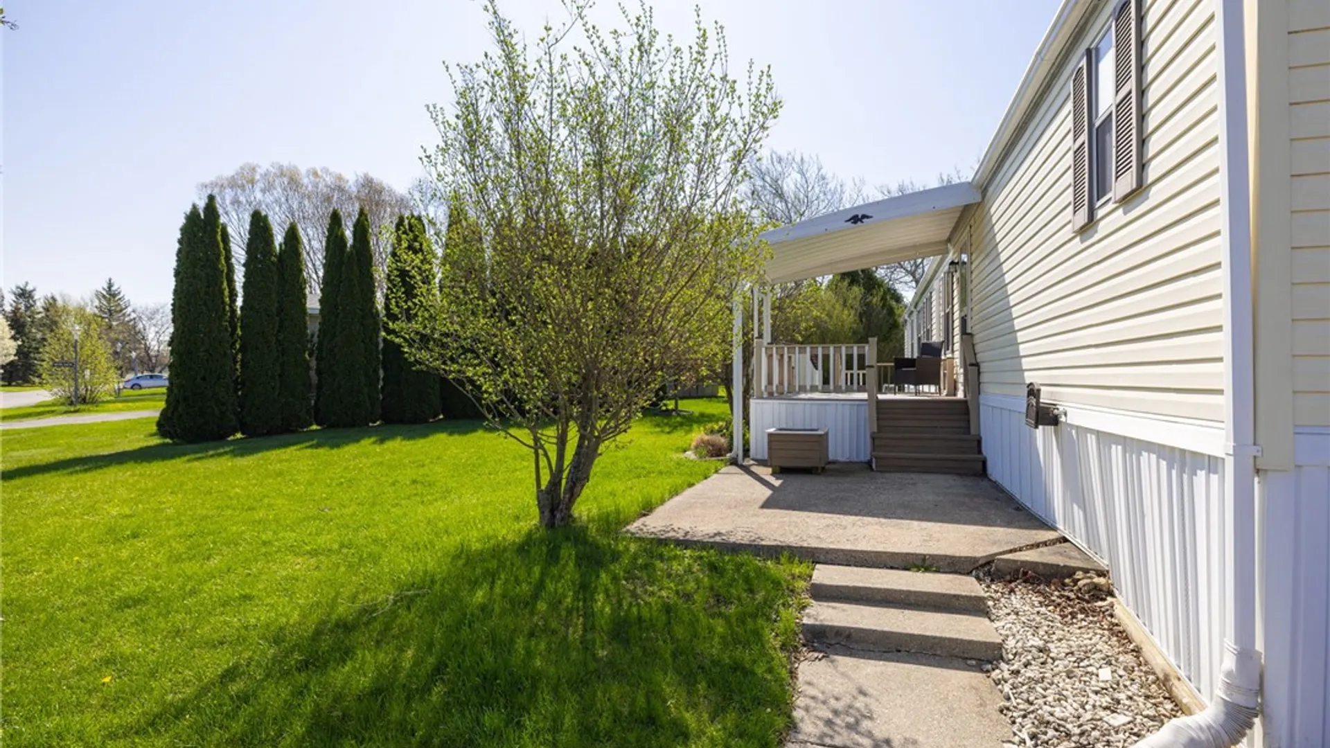 Property at 409 Mountain Ash Dr., Canandaigua Town, NY 14424 2