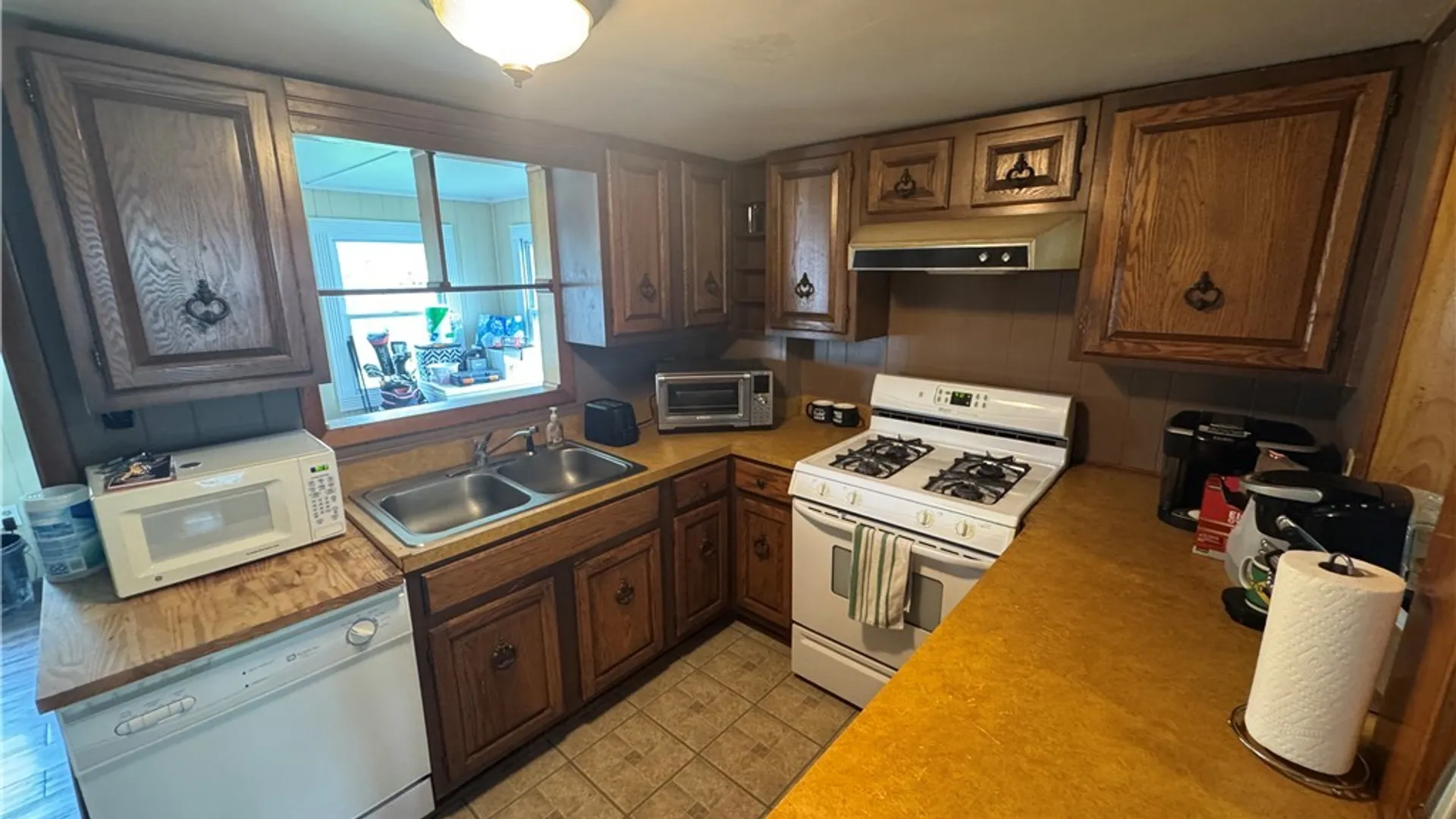 Property at 610 Healy Avenue, Rome, NY 13440 4