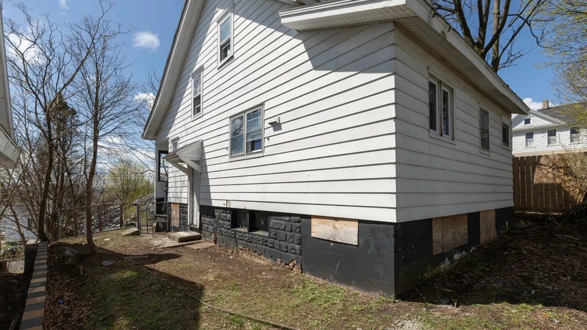 Property at 608 Carbon Street, Syracuse, NY 13208 3