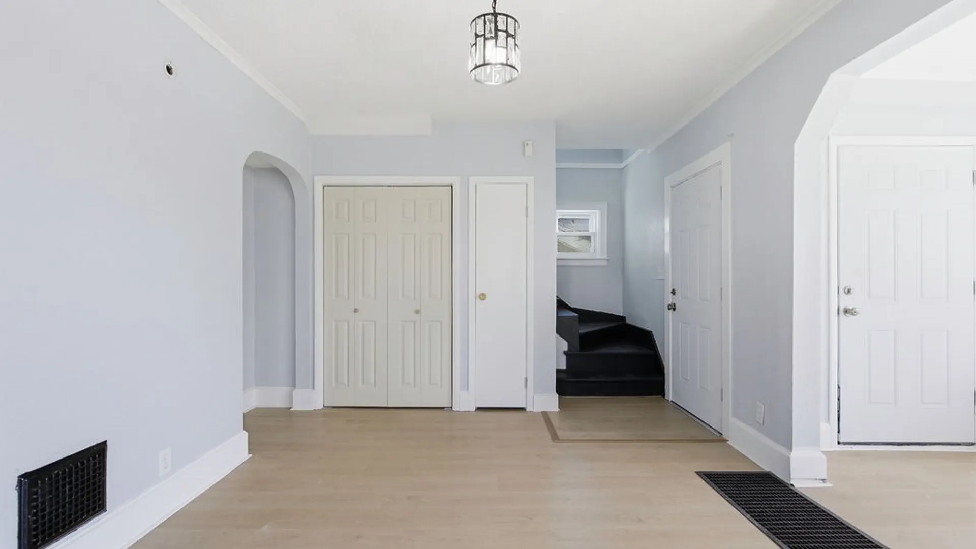 Property at 608 Carbon Street, Syracuse, NY 13208 9