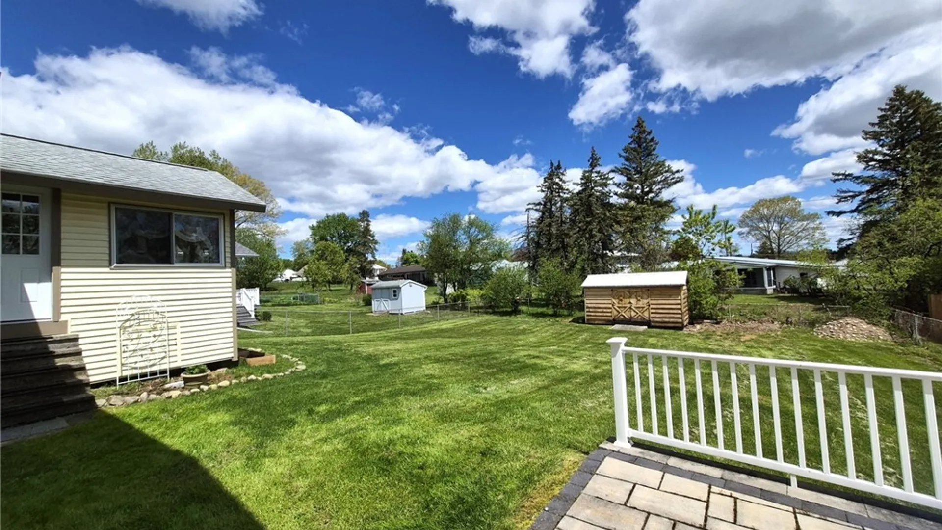 Property at 112 Primrose Lane, Salina, NY 13212 31