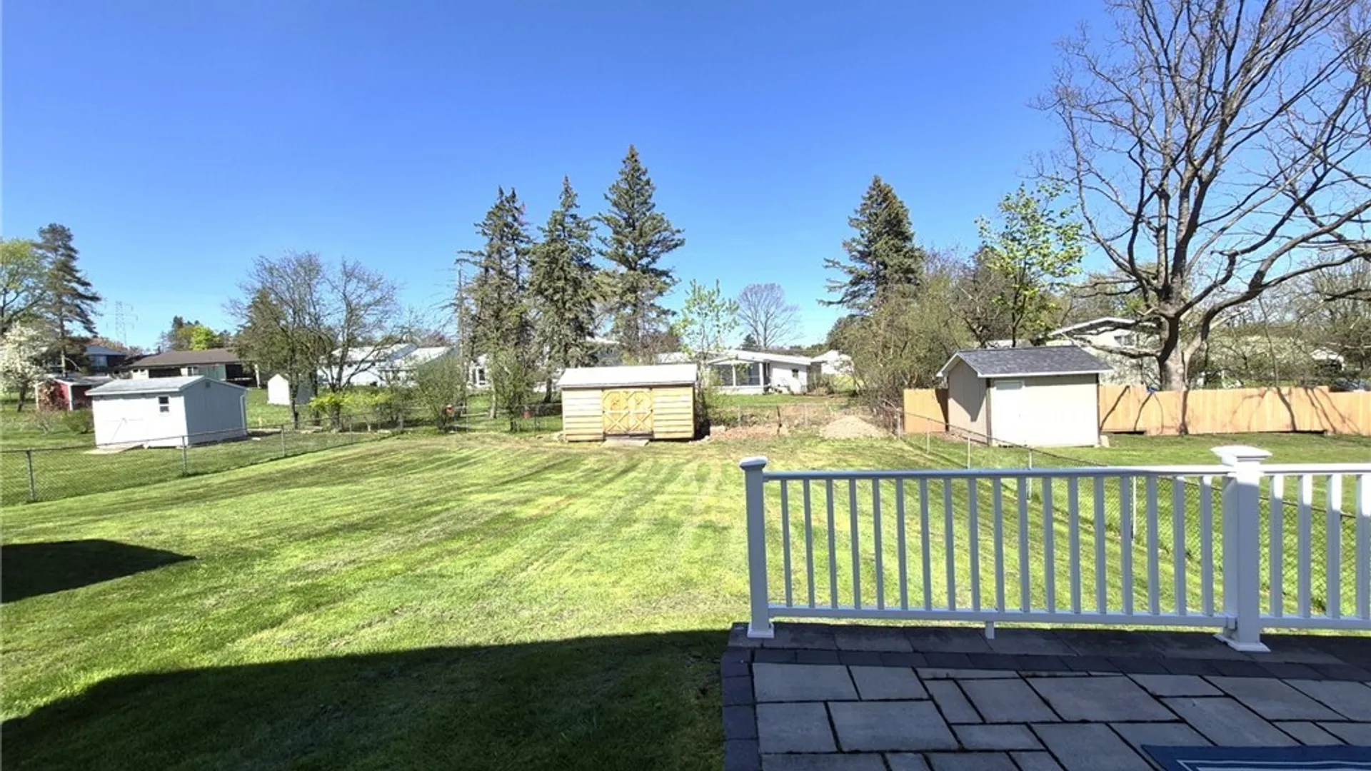 Property at 112 Primrose Lane, Salina, NY 13212 4