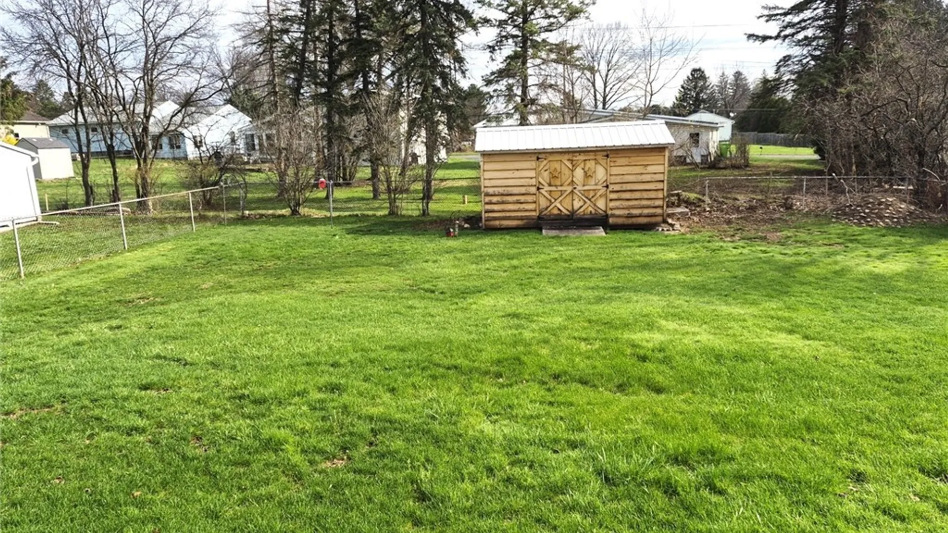 Property at 112 Primrose Lane, Salina, NY 13212 5