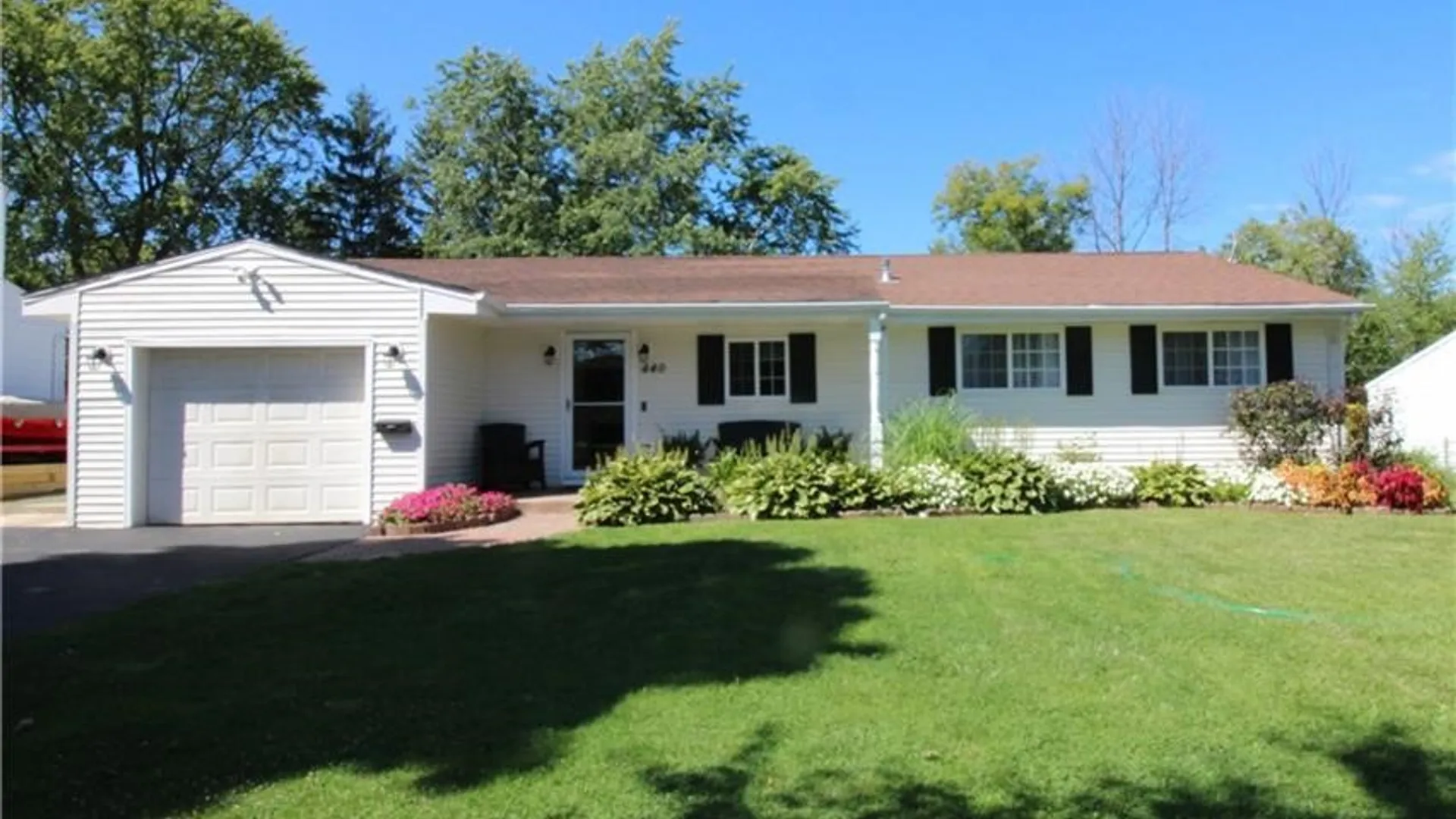 Property at 440 El Mar Drive, Greece, NY 14616 2