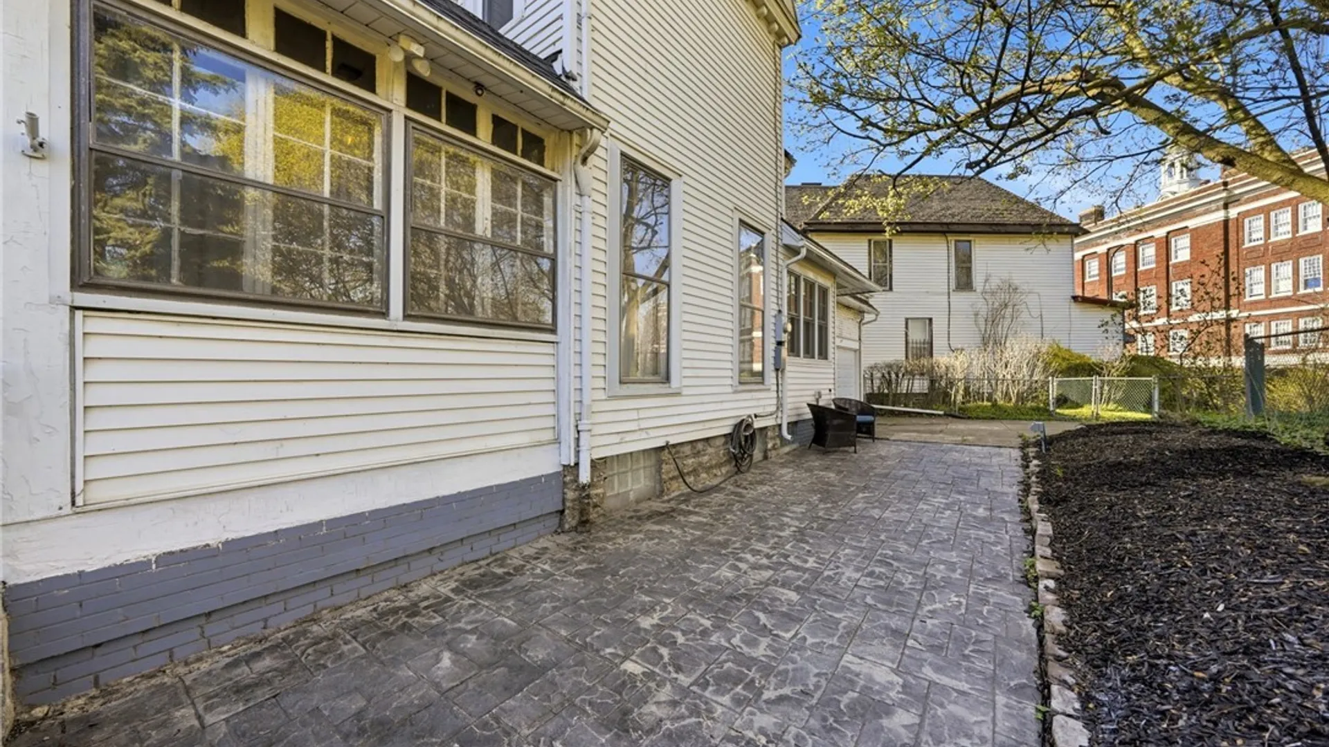 Property at 454 Porter Avenue, Buffalo, NY 14201 37