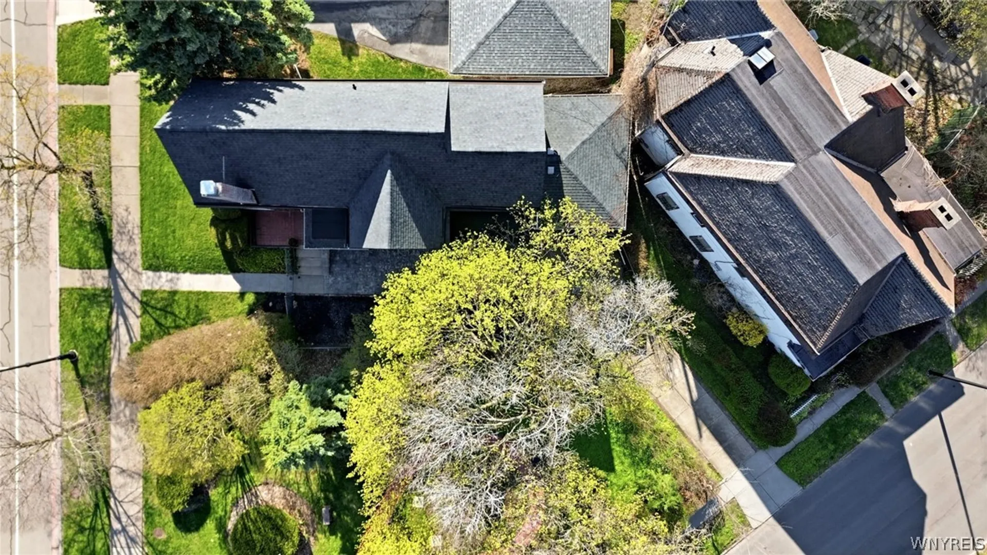 Property at 454 Porter Avenue, Buffalo, NY 14201 45