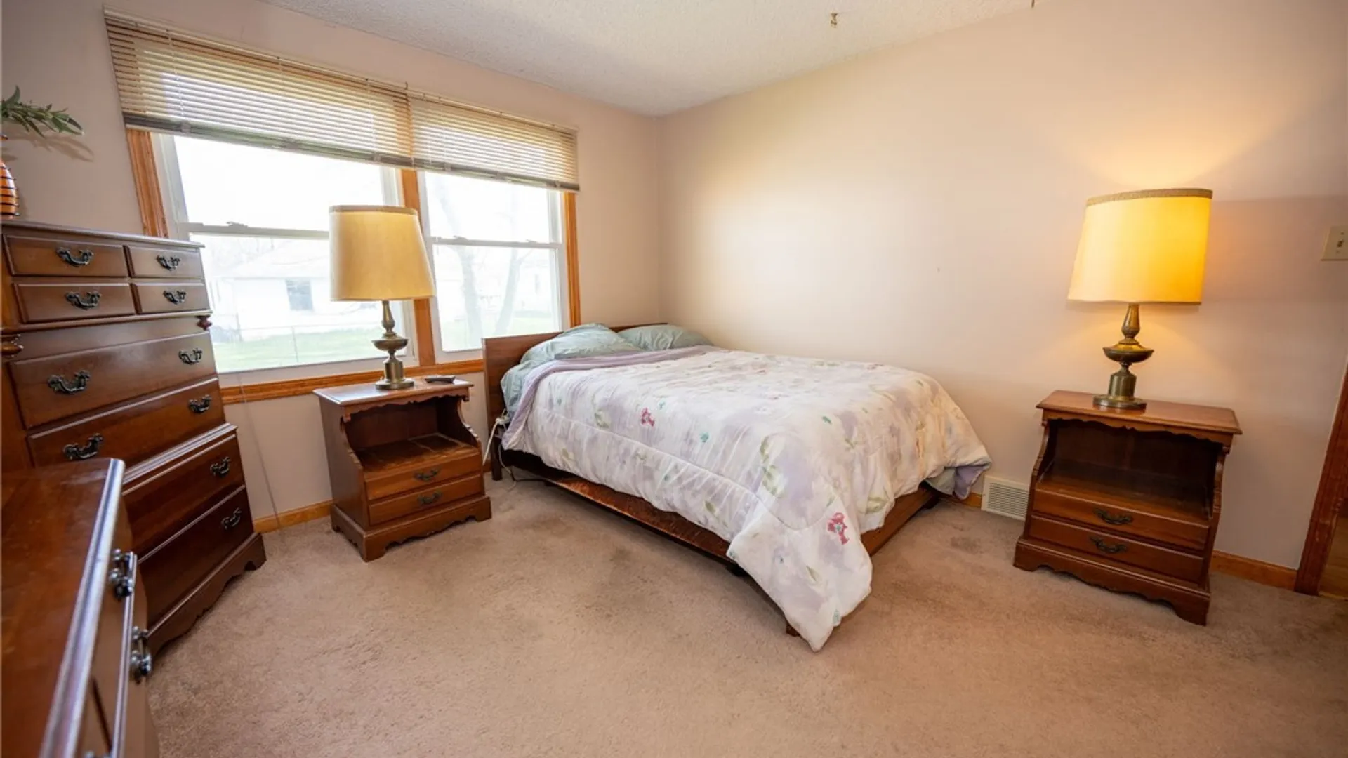 Property at 170 Castlewood Drive, Cheektowaga, NY 14227 13