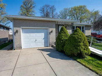 170 Castlewood Drive, Cheektowaga, NY 14227