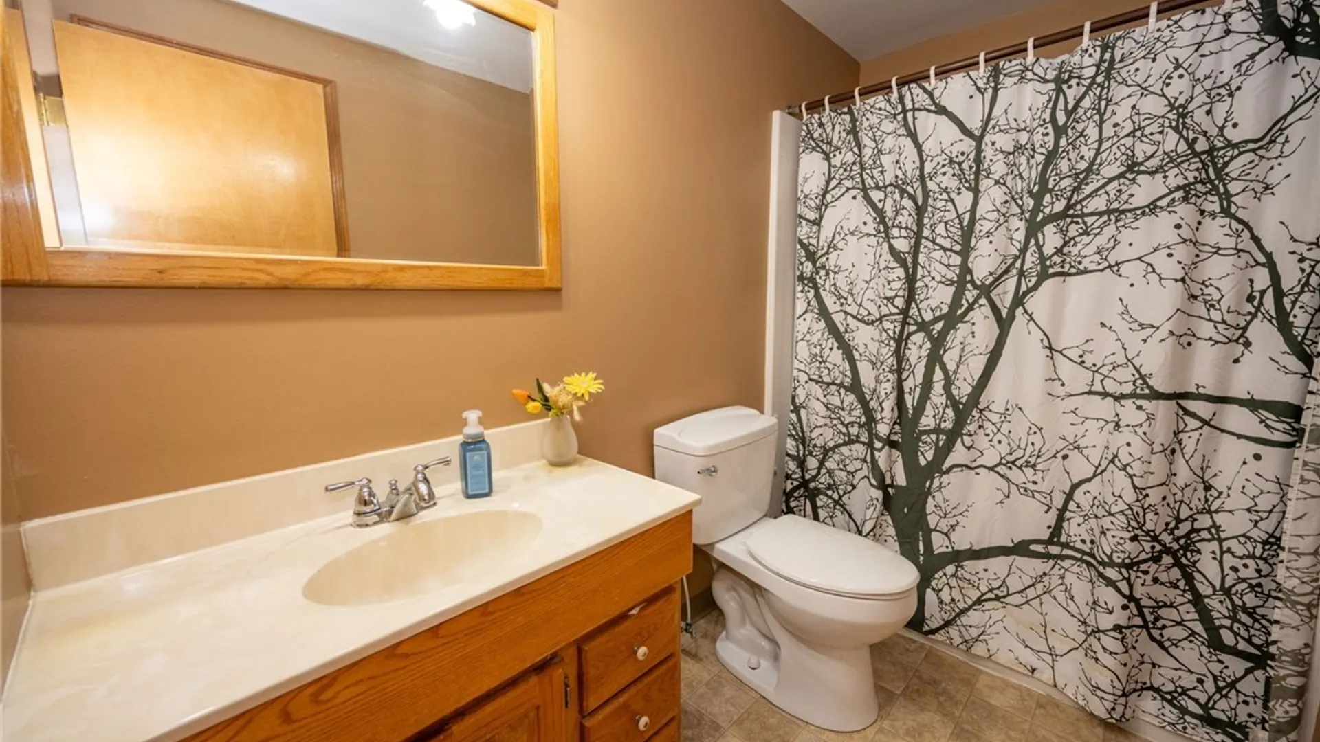 Property at 170 Castlewood Drive, Cheektowaga, NY 14227 20