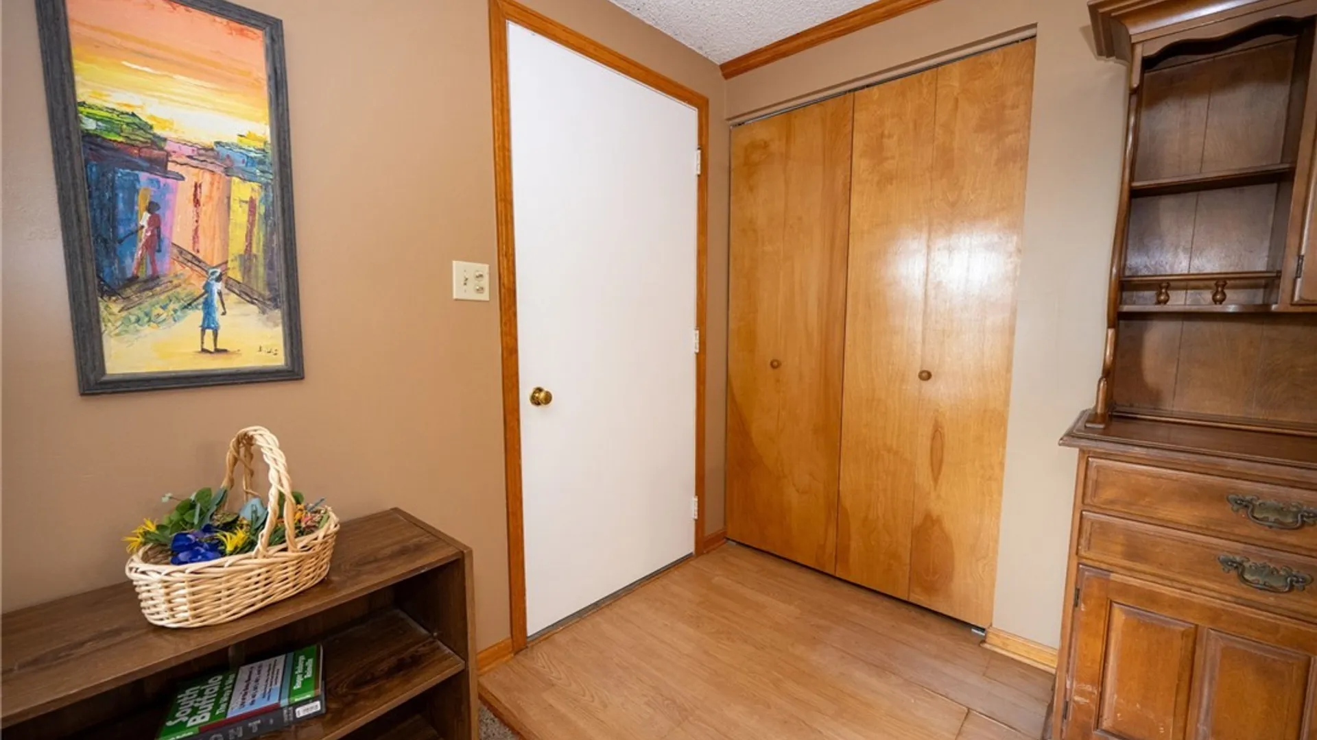 Property at 170 Castlewood Drive, Cheektowaga, NY 14227 22