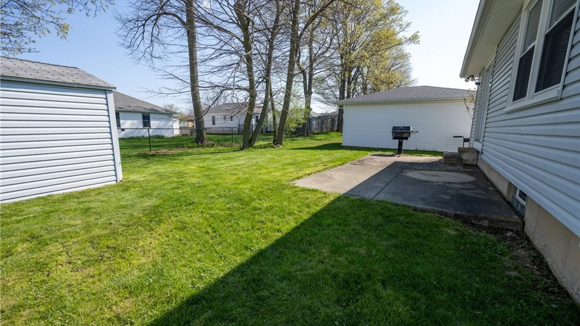 Property at 170 Castlewood Drive, Cheektowaga, NY 14227 7