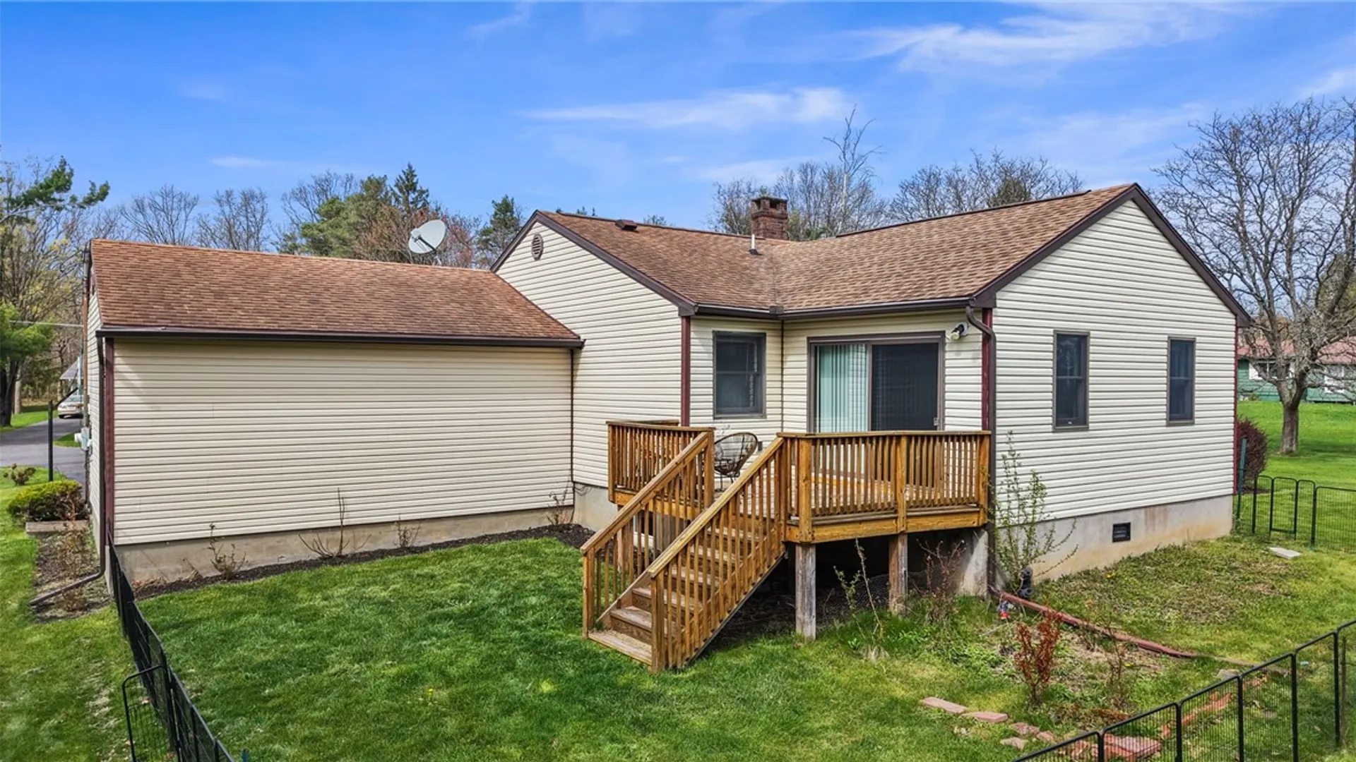 Property at 9 Saint Joseph Lane, Lansing, NY 14850 2