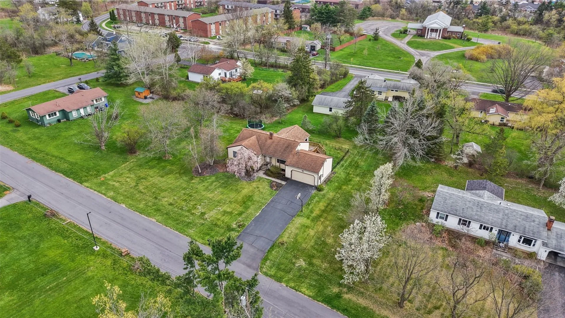 Property at 9 Saint Joseph Lane, Lansing, NY 14850 32