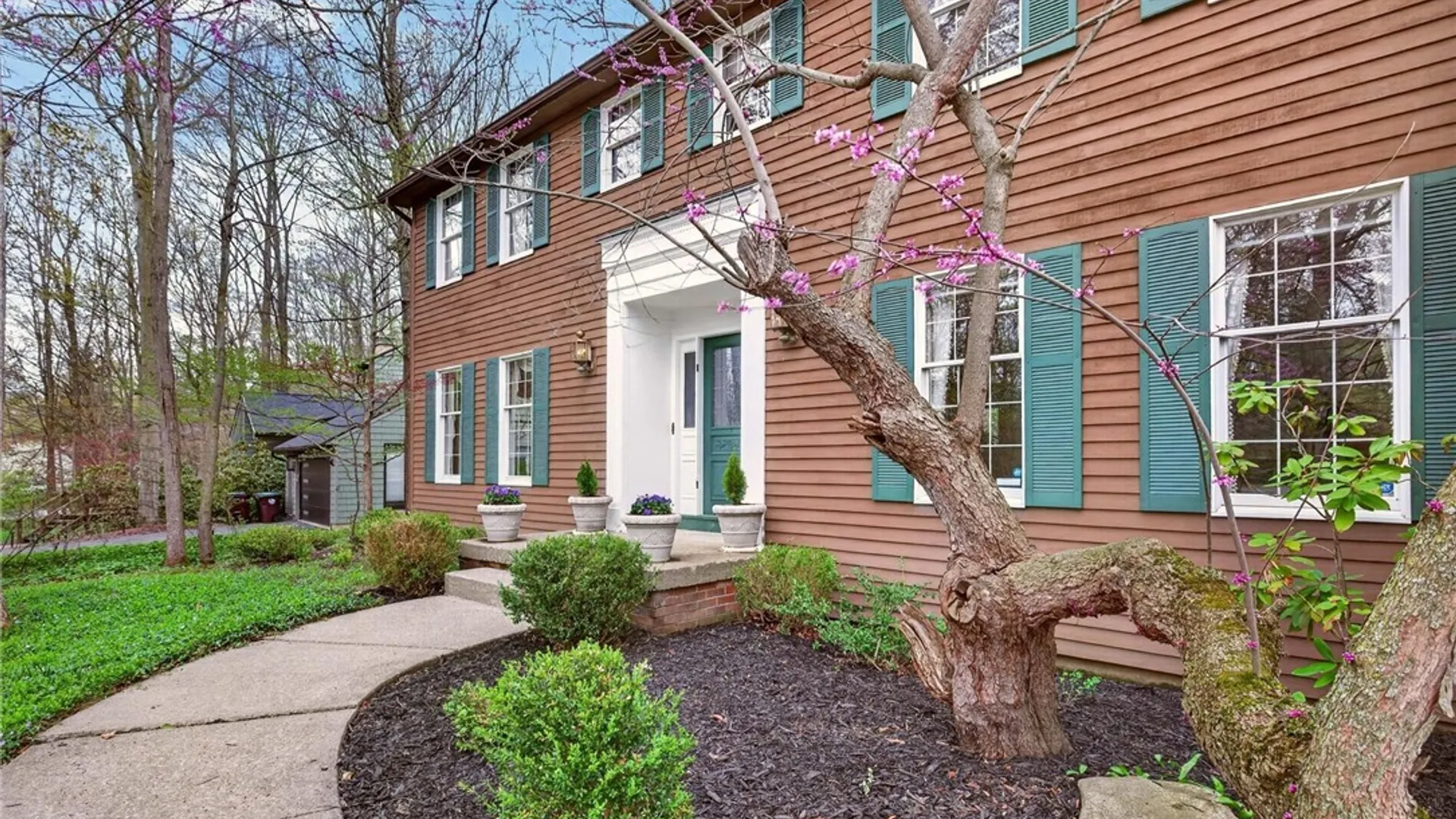 Property at 117 Knob Hill Road, Orchard Park, NY 14127 3