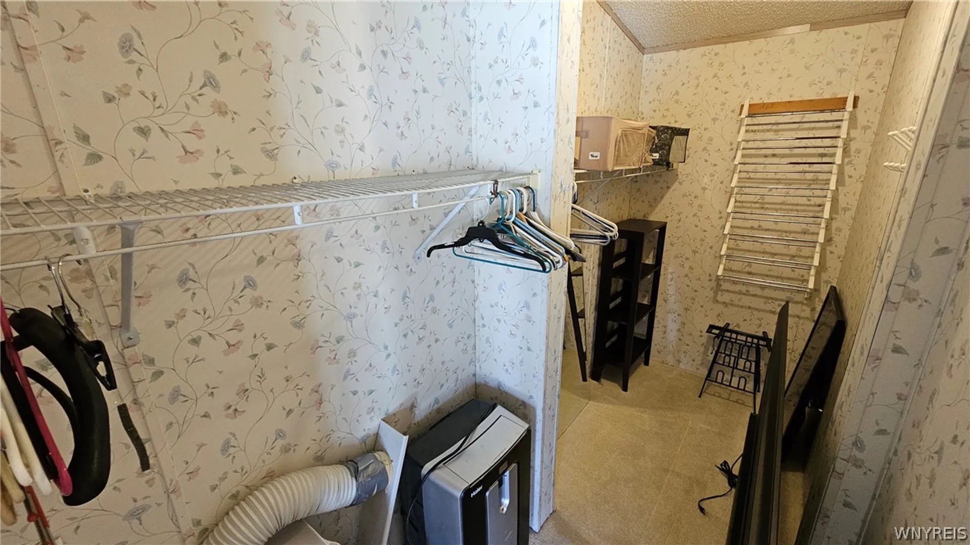 Property at 20 Calla Way, Cheektowaga, NY 14225 18