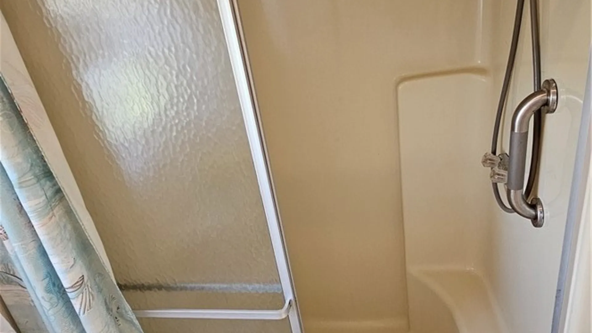 Property at 20 Calla Way, Cheektowaga, NY 14225 21