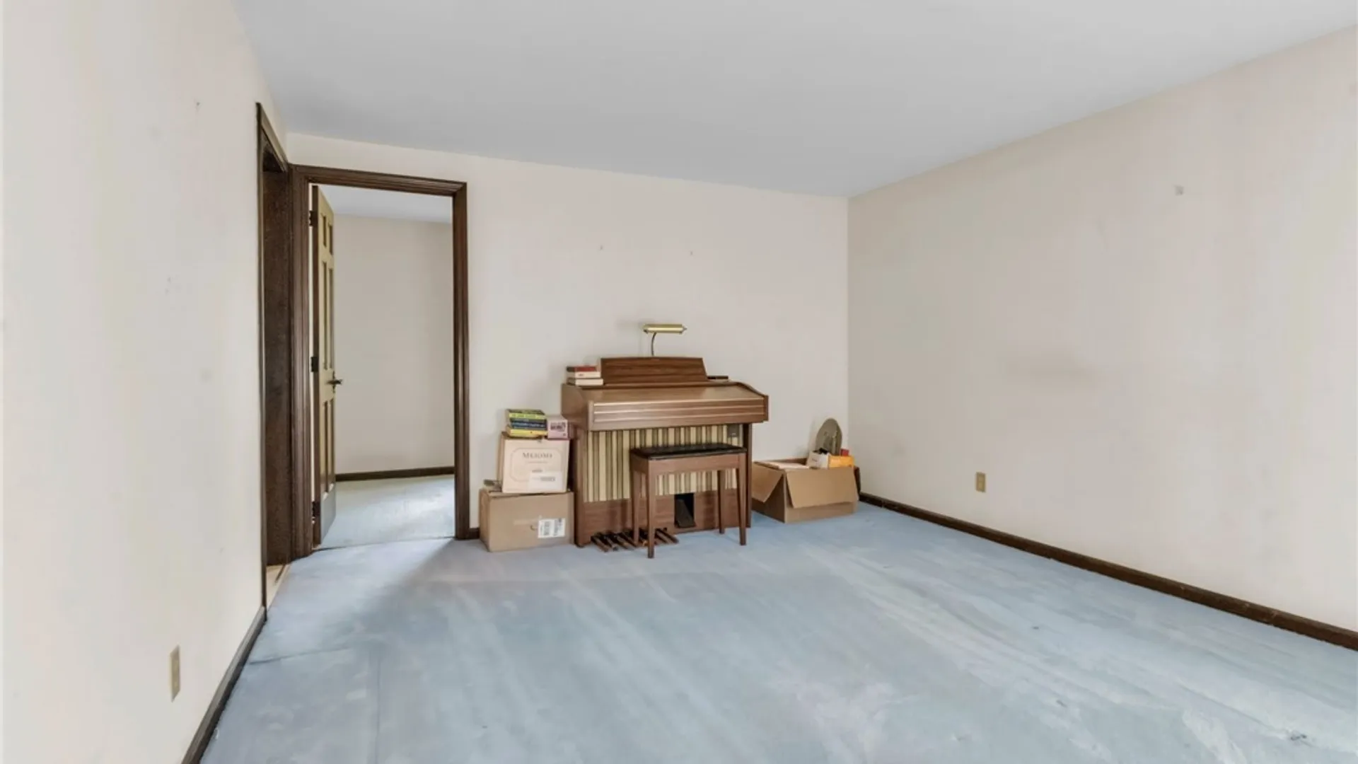 Property at 5 Burning Bush, Orchard Park, NY 14127 13