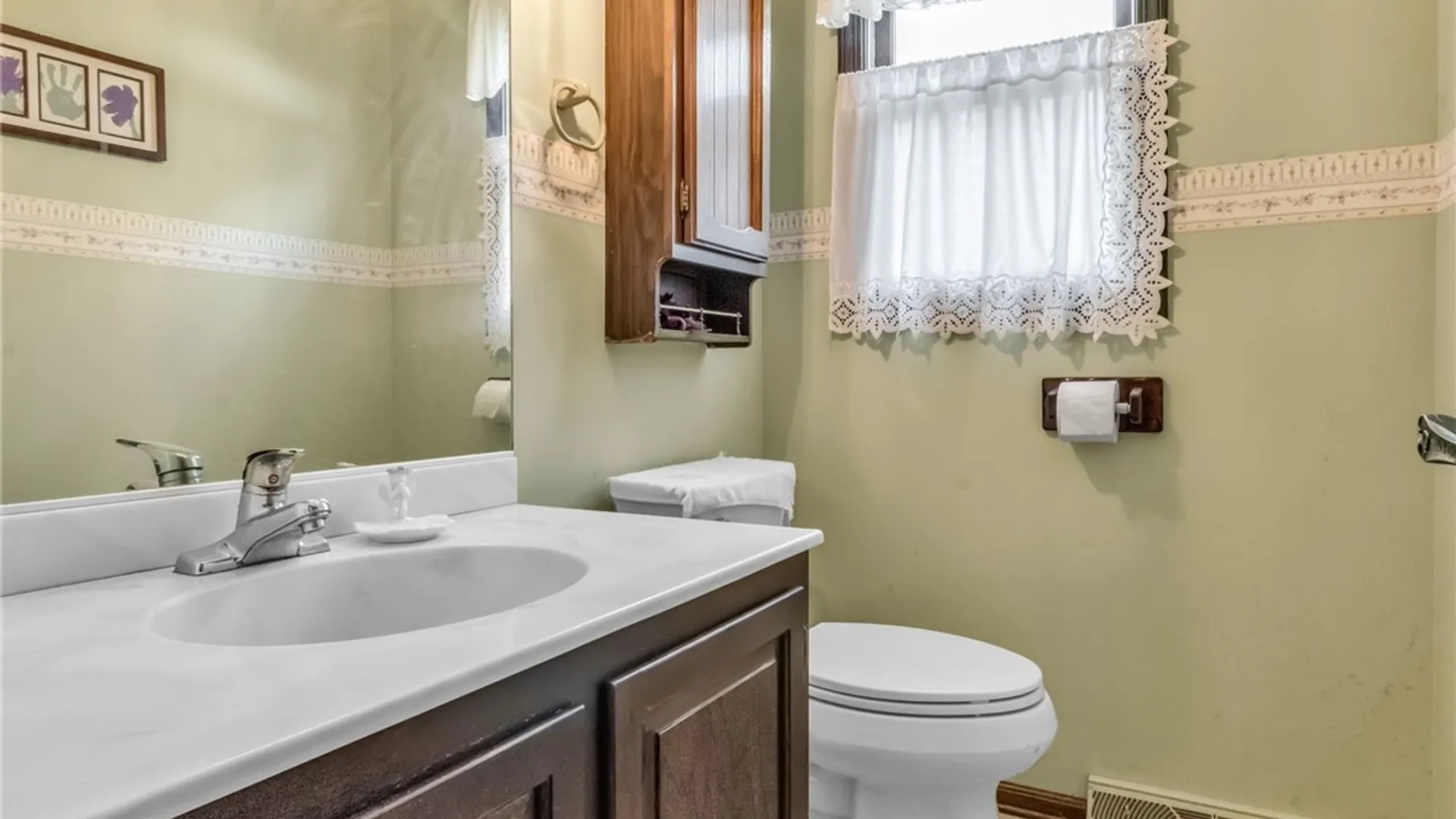 Property at 5 Burning Bush, Orchard Park, NY 14127 18