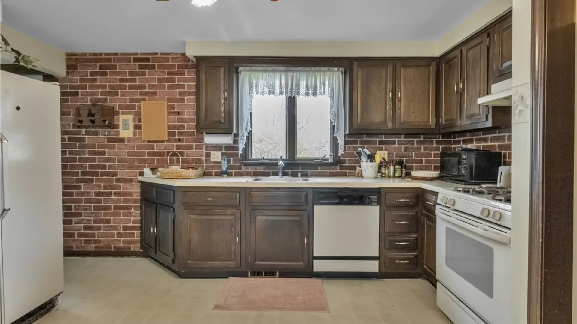 Property at 5 Burning Bush, Orchard Park, NY 14127 26