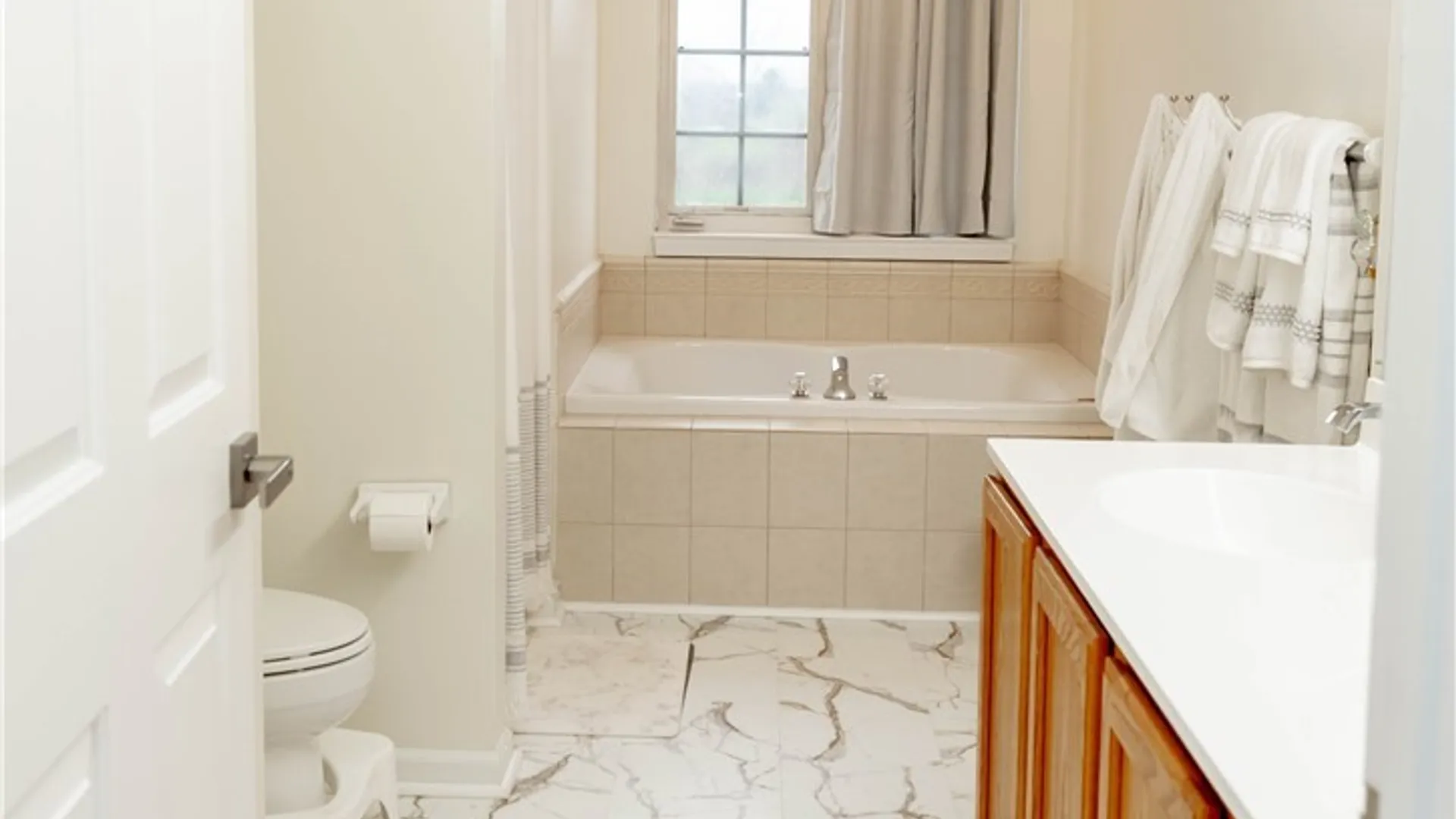 Property at 777 Duck Hollow, Victor, NY 14564 25