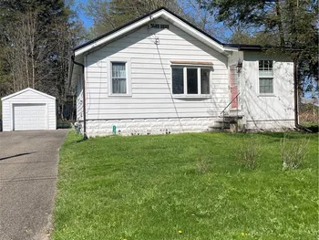 212 Elmcrest Avenue, Busti, NY 14750