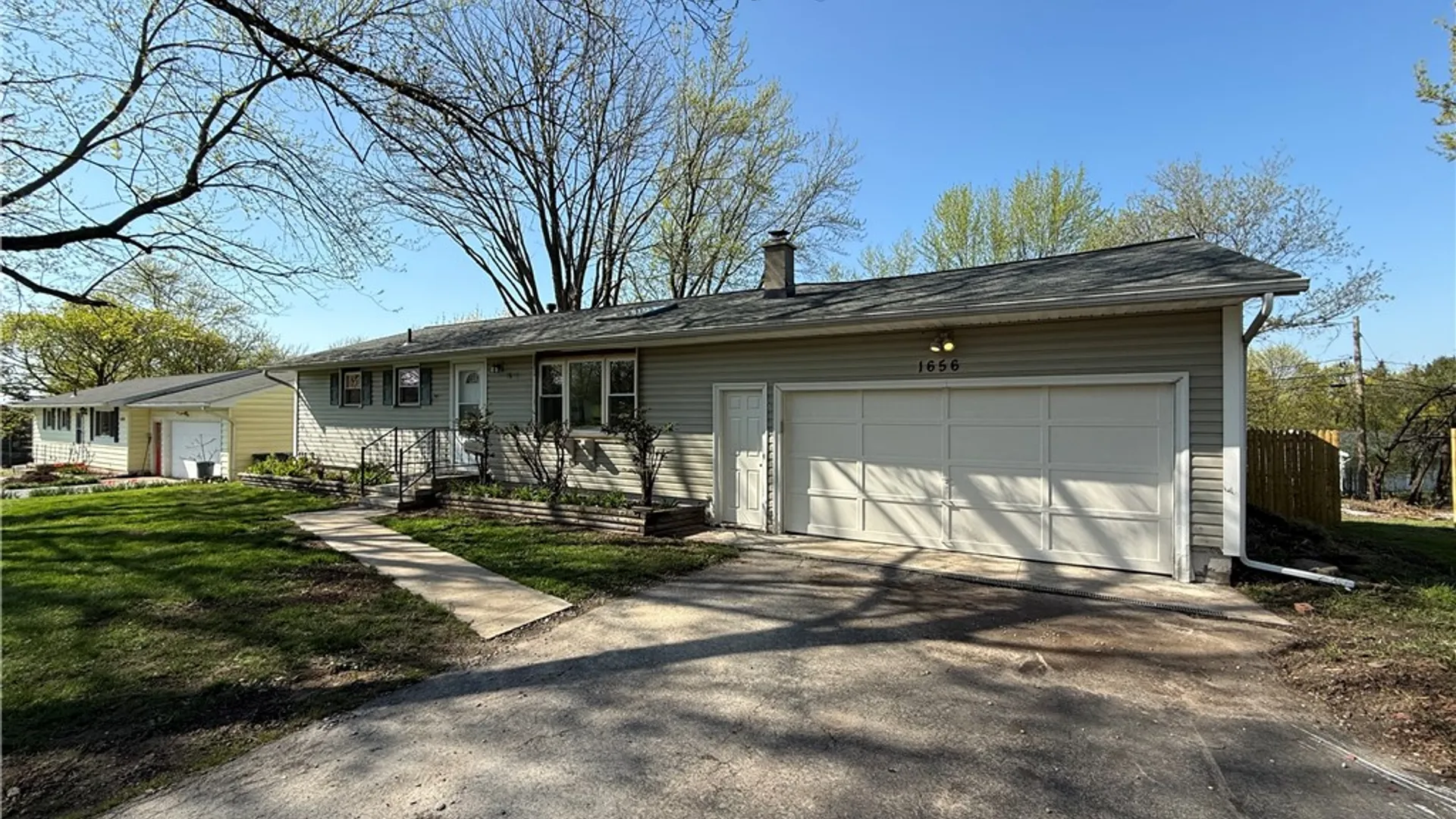 Property at 1656 Jefferson Road, Henrietta, NY 14623 2