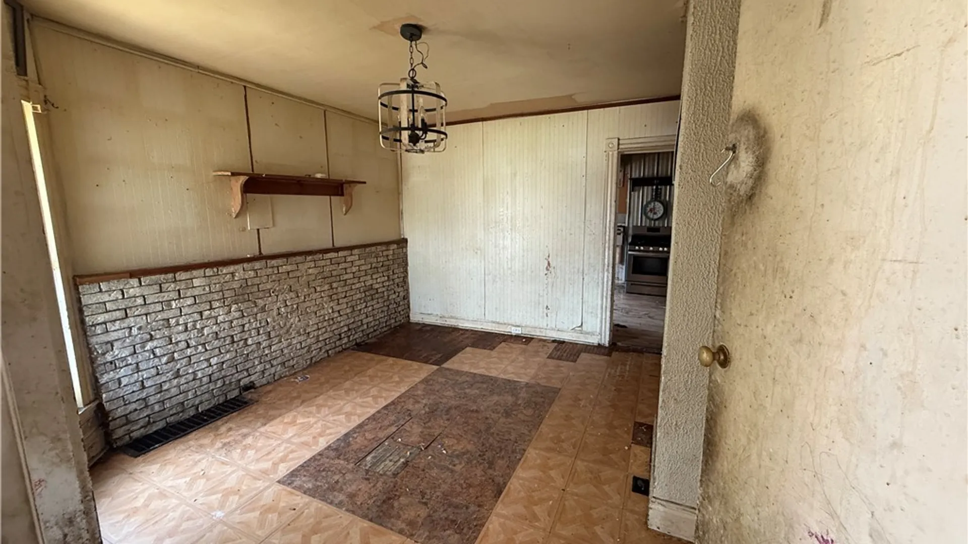 Property at 438 Broadway, Elmira City, NY 14904 4