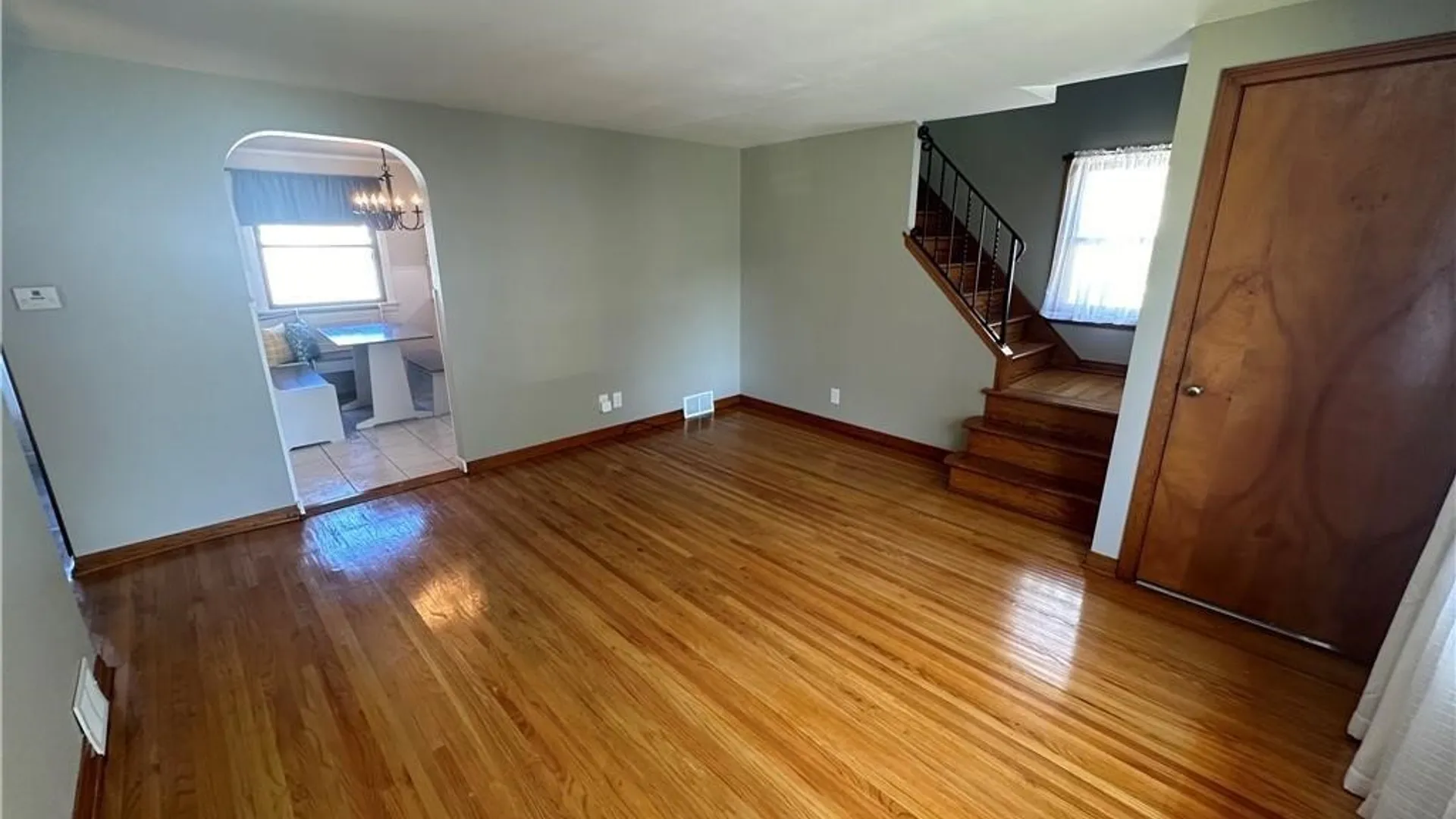 Property at 40 Oehman Boulevard, Cheektowaga, NY 14225 11