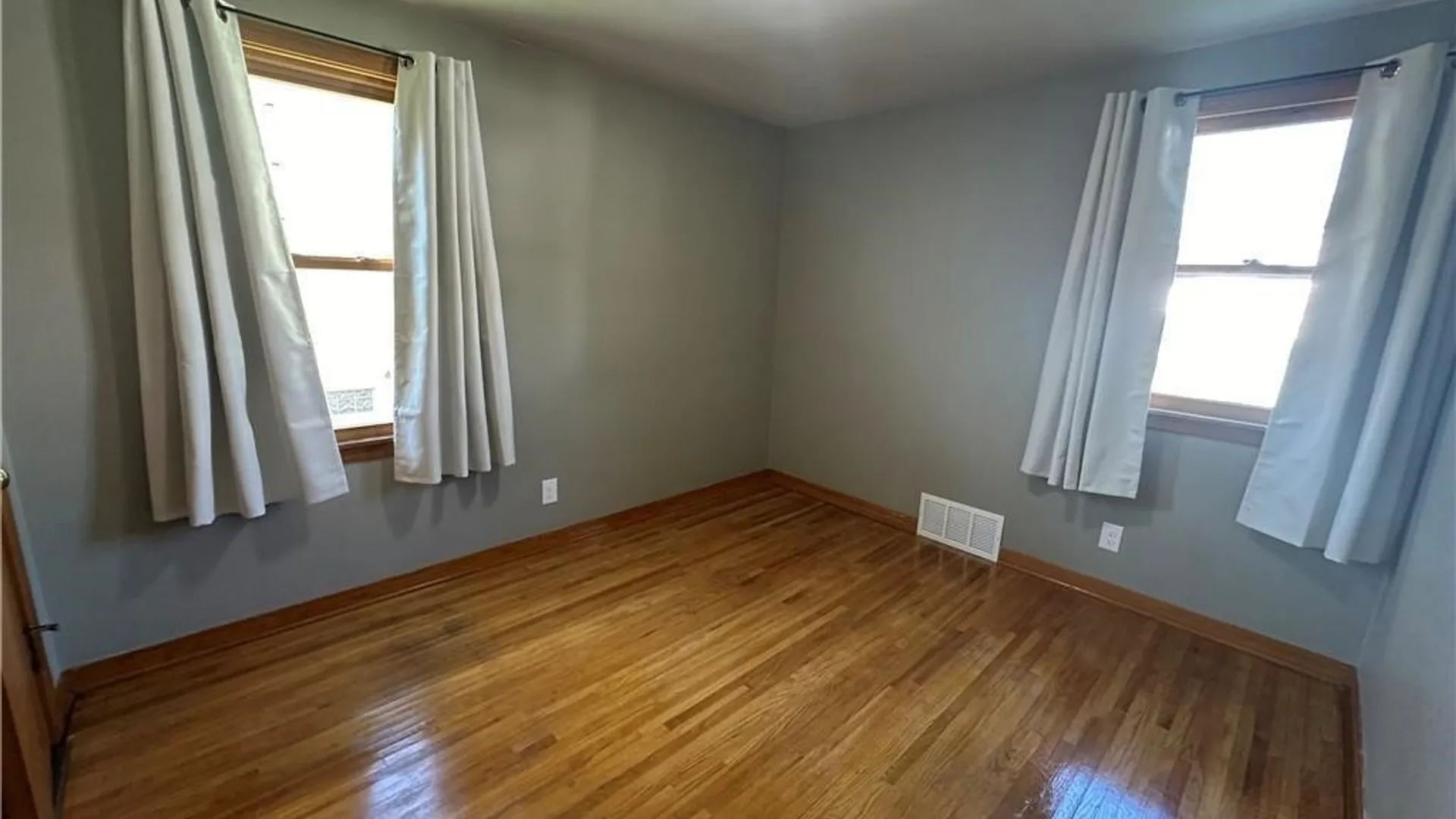 Property at 40 Oehman Boulevard, Cheektowaga, NY 14225 15