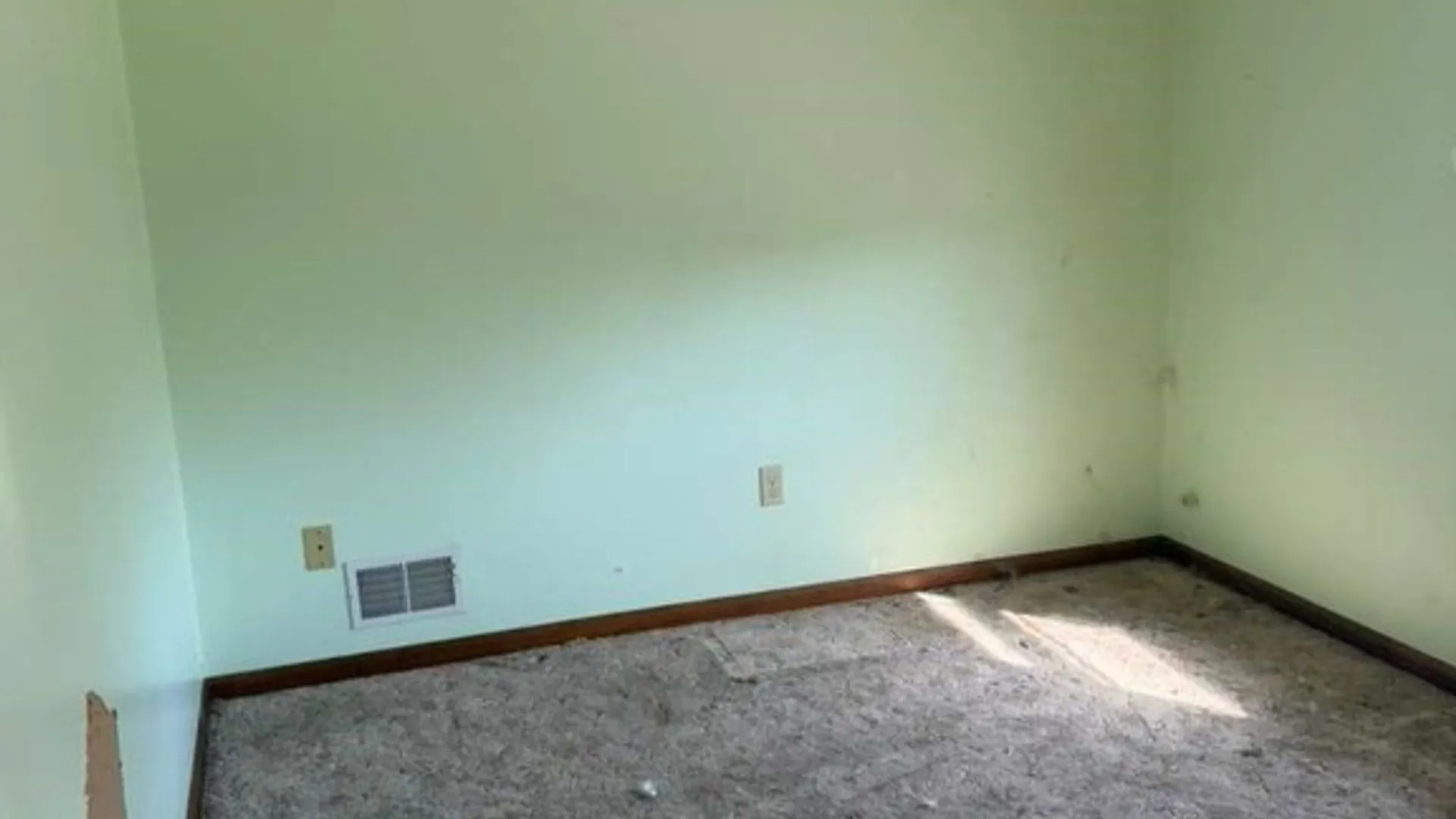Property at 35 Chase Street, Auburn, NY 13021 4