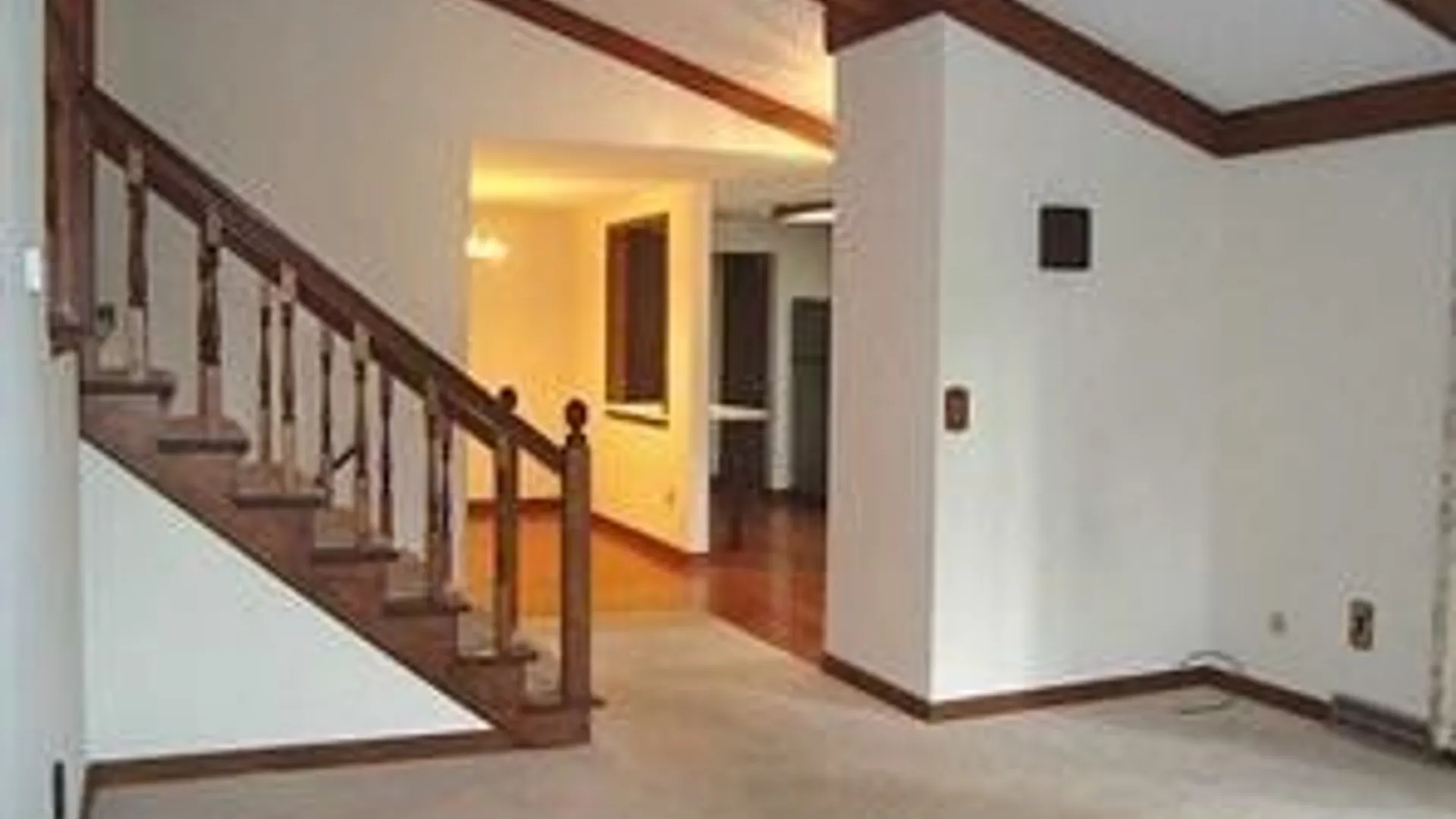 Property at 180 Paradise Road, Amherst, NY 14051 15