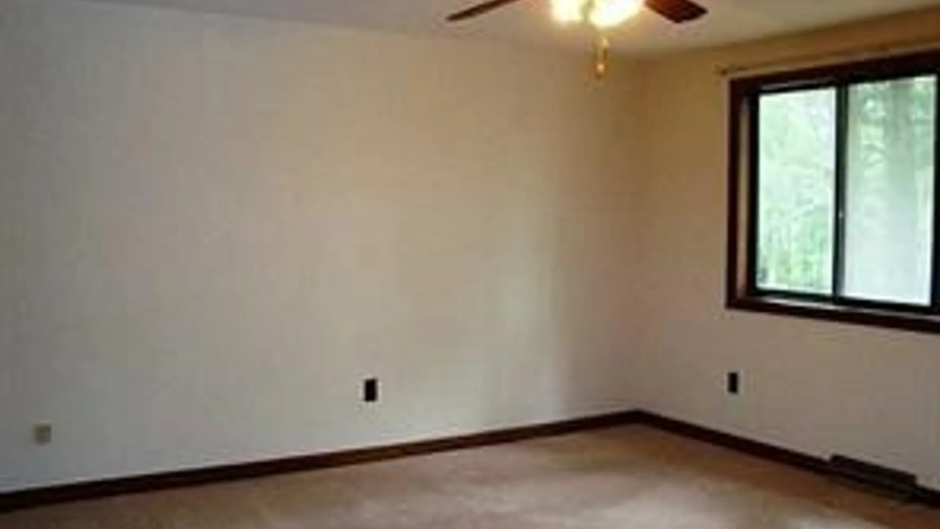 Property at 180 Paradise Road, Amherst, NY 14051 19