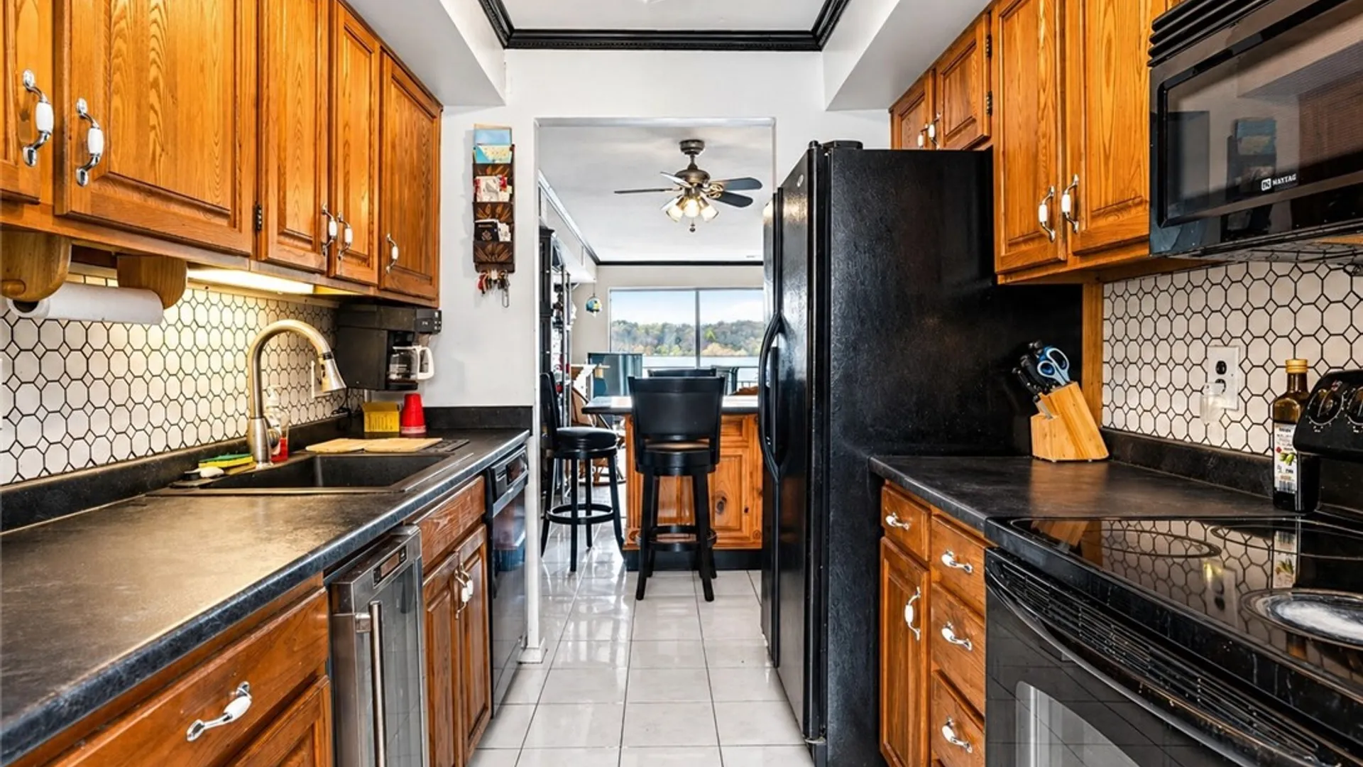 Property at 261 Bay Village Drive, Irondequoit, NY 14609 10