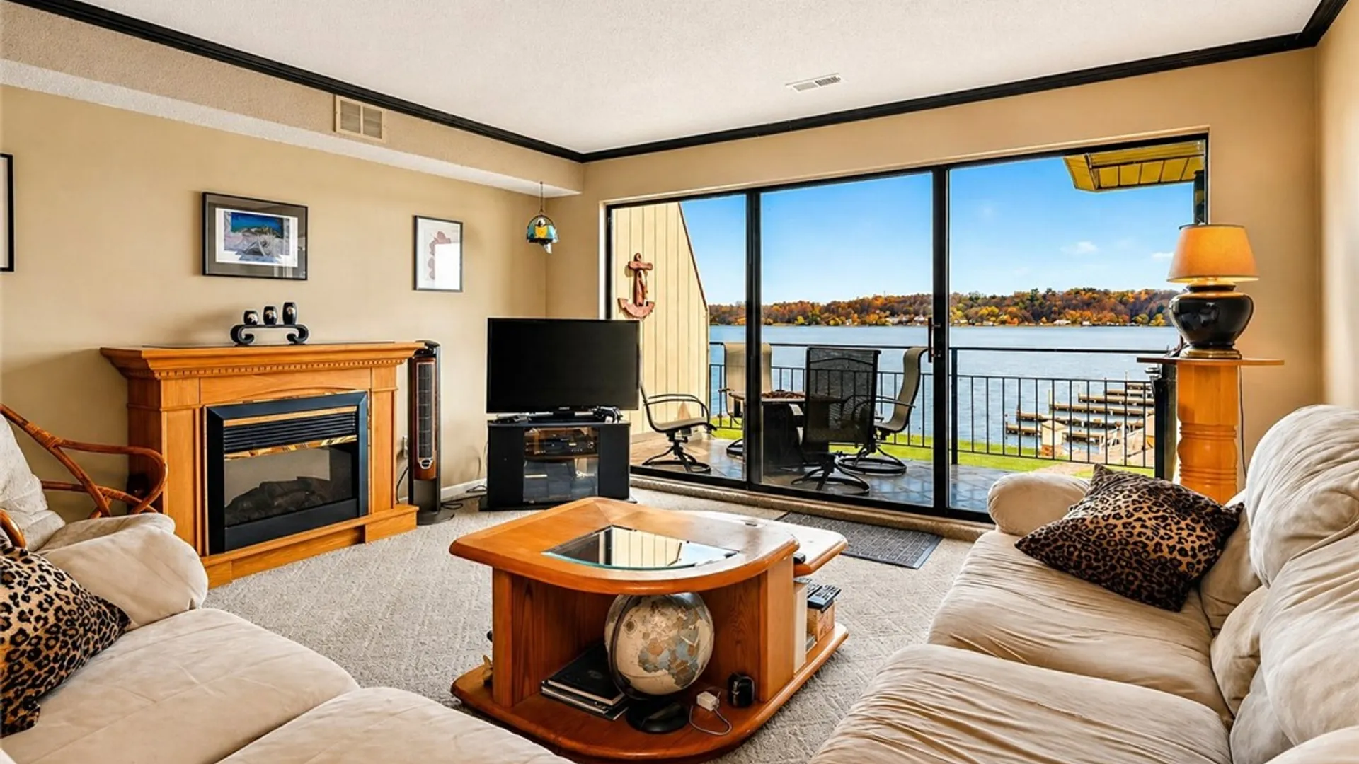 Property at 261 Bay Village Drive, Irondequoit, NY 14609 7