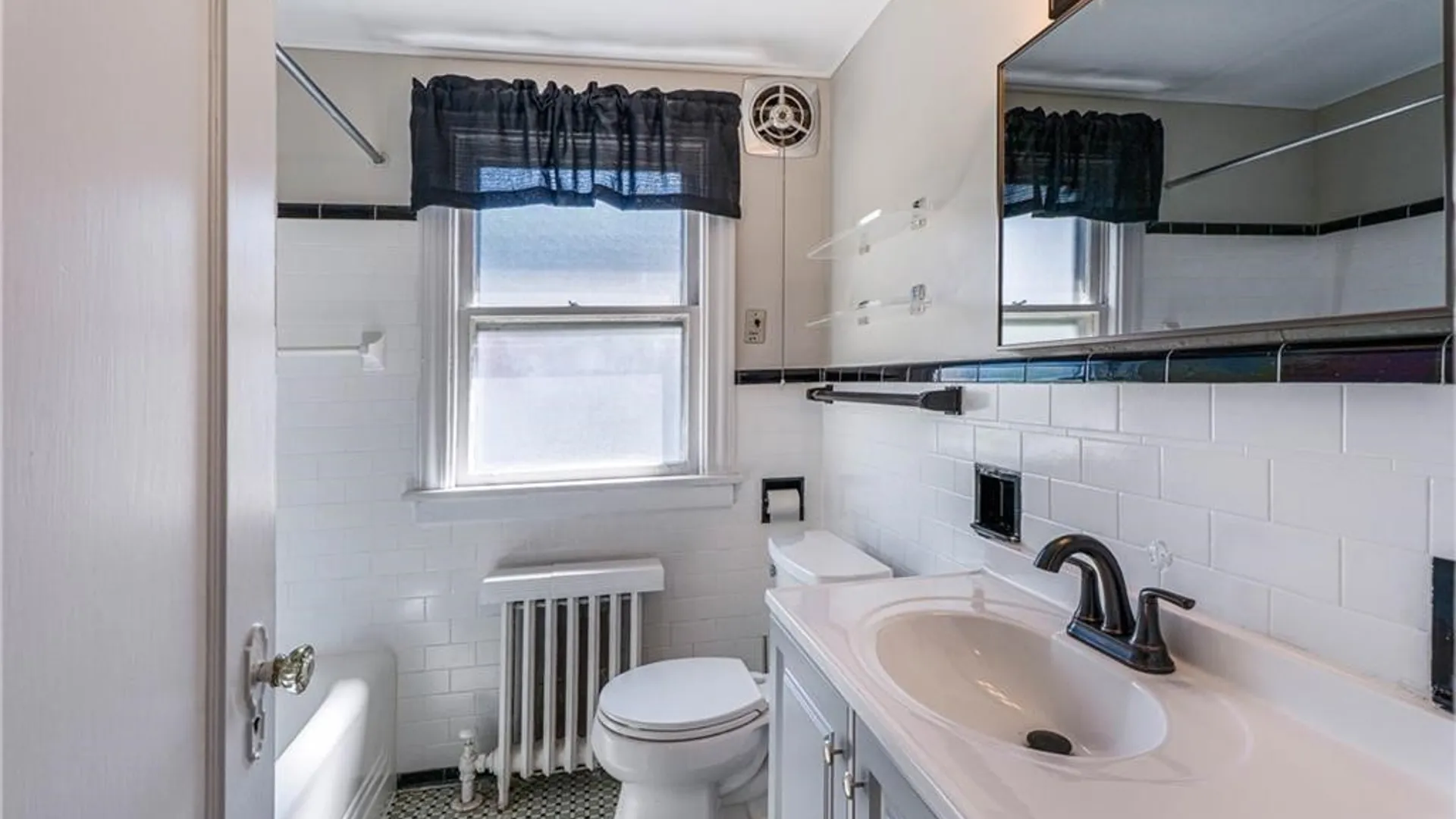 Property at 34 Delham Avenue, Buffalo, NY 14216 18