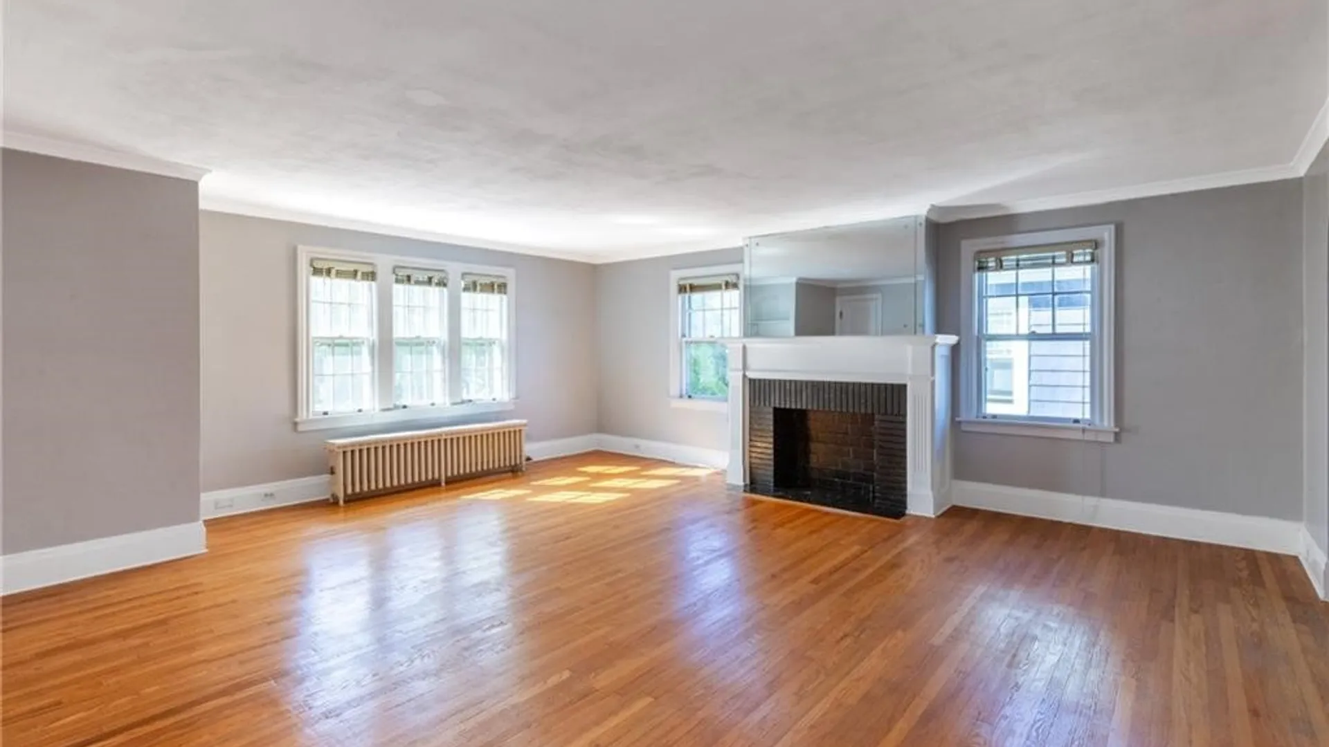 Property at 34 Delham Avenue, Buffalo, NY 14216 5