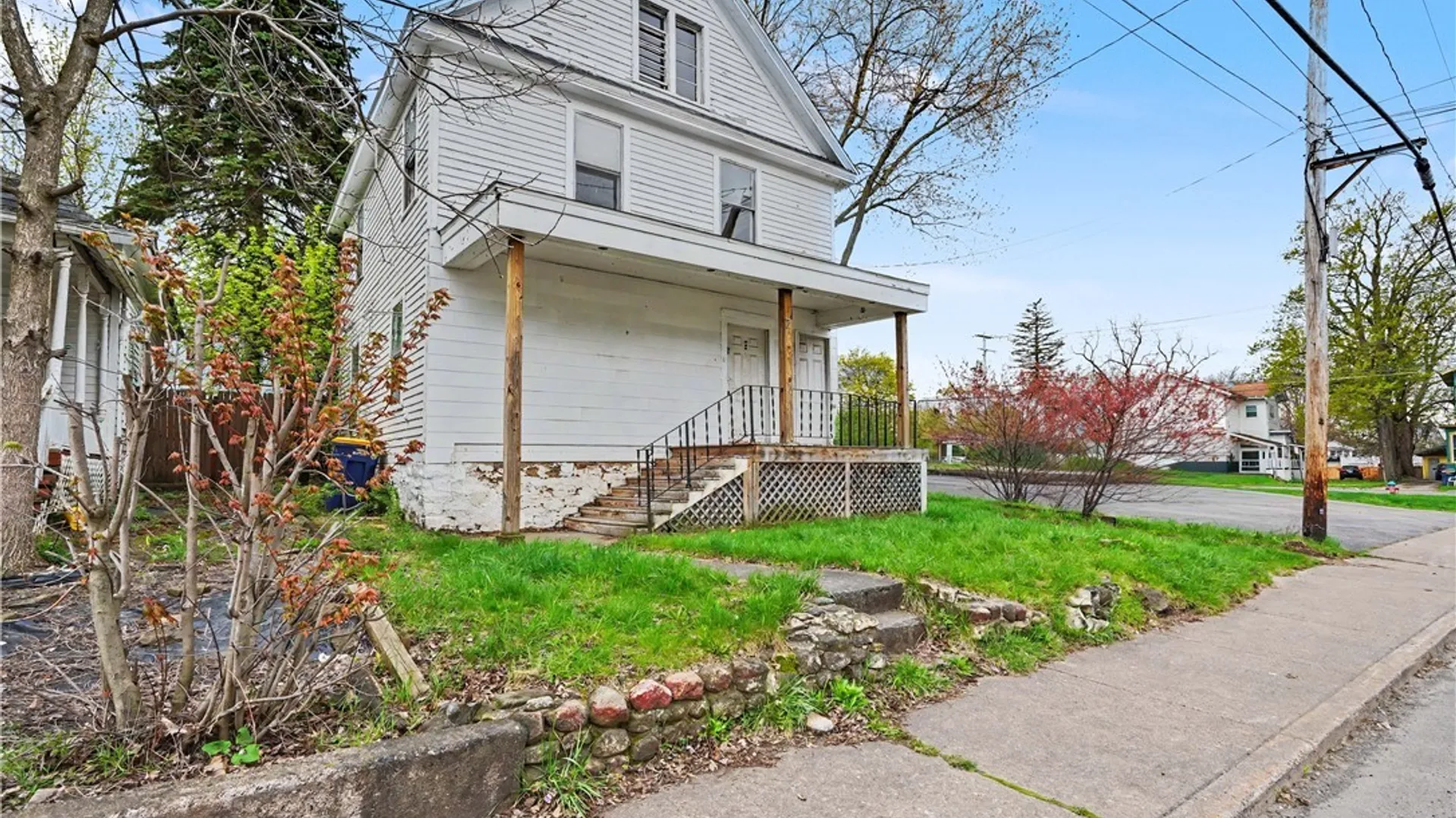 Property at 7 Elmwood Avenue, Lockport City, NY 14094 3