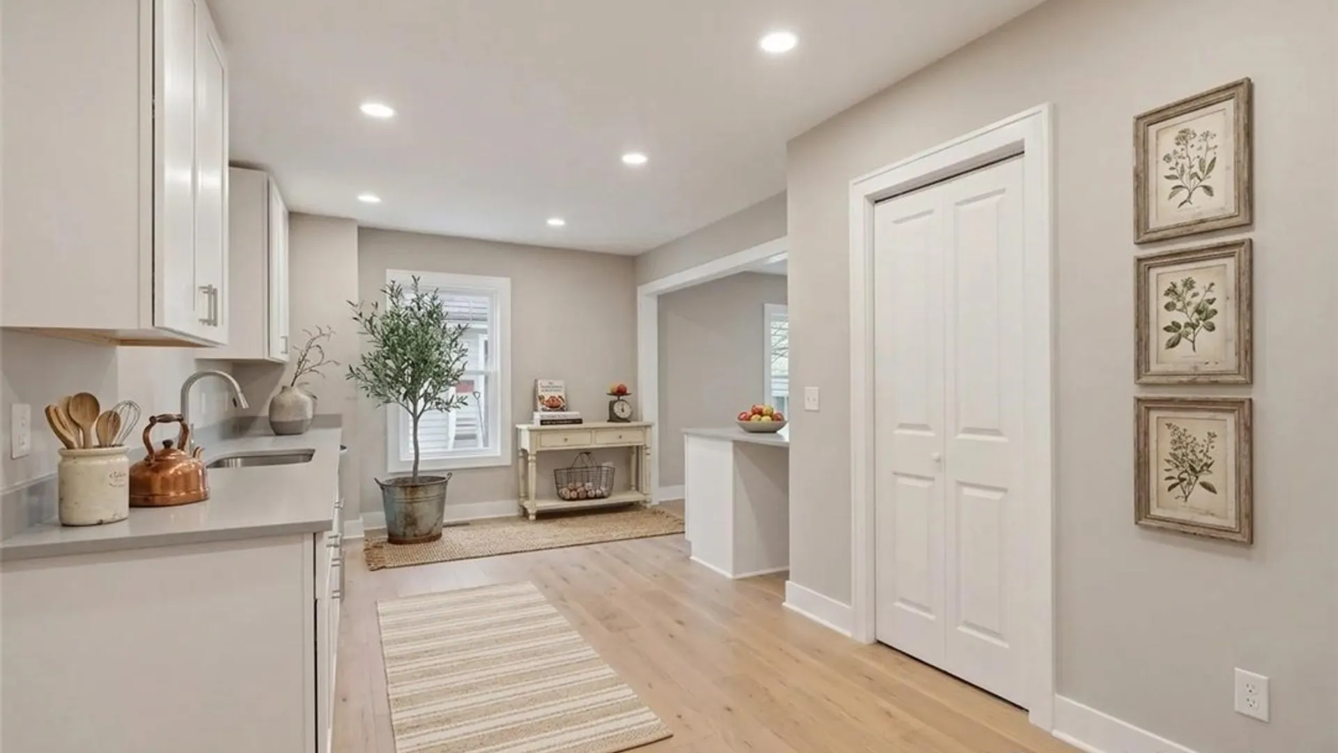 Property at 7 Elmwood Avenue, Lockport City, NY 14094 5