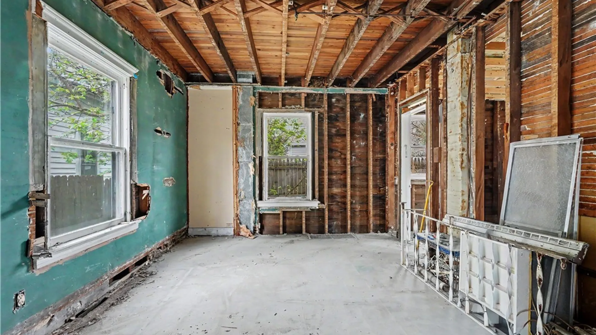 Property at 7 Elmwood Avenue, Lockport City, NY 14094 9