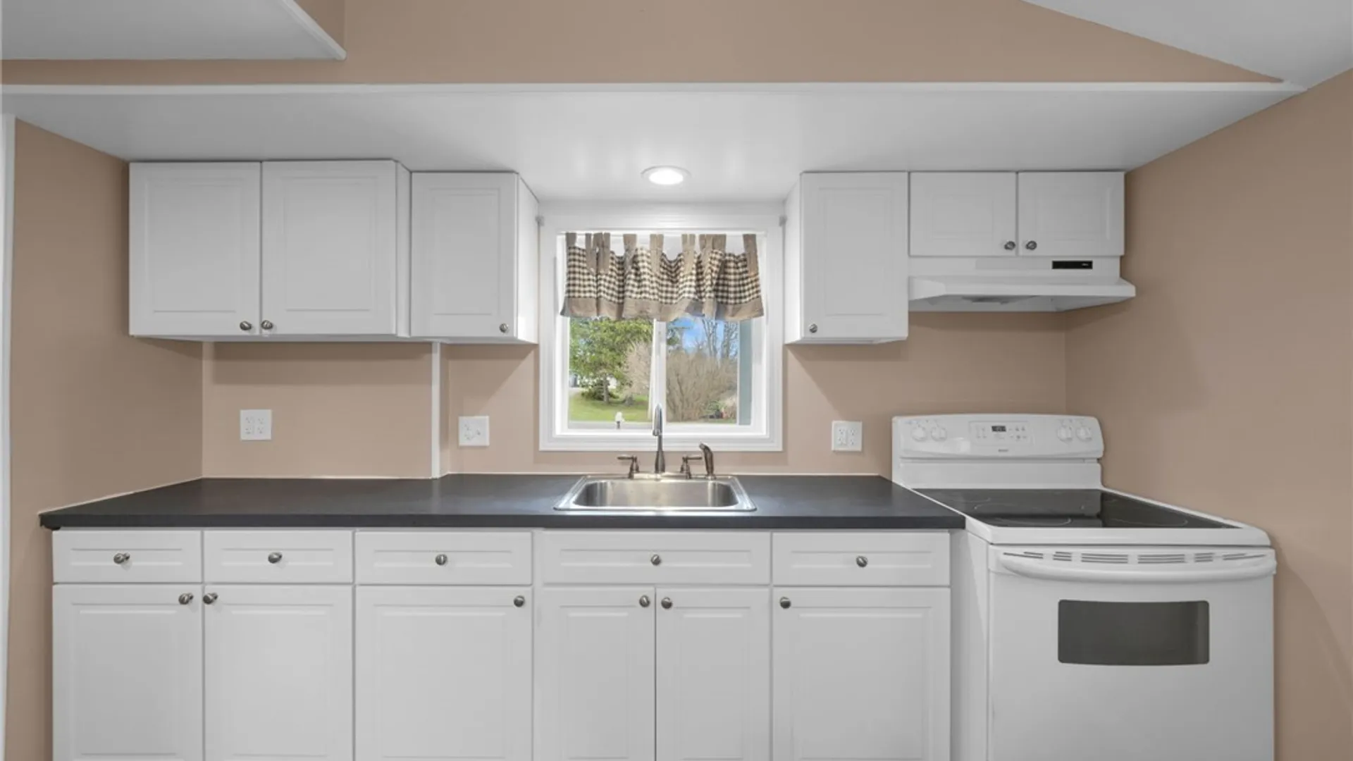 Property at 8976 Wilkinson Road, Batavia, NY 14020 9