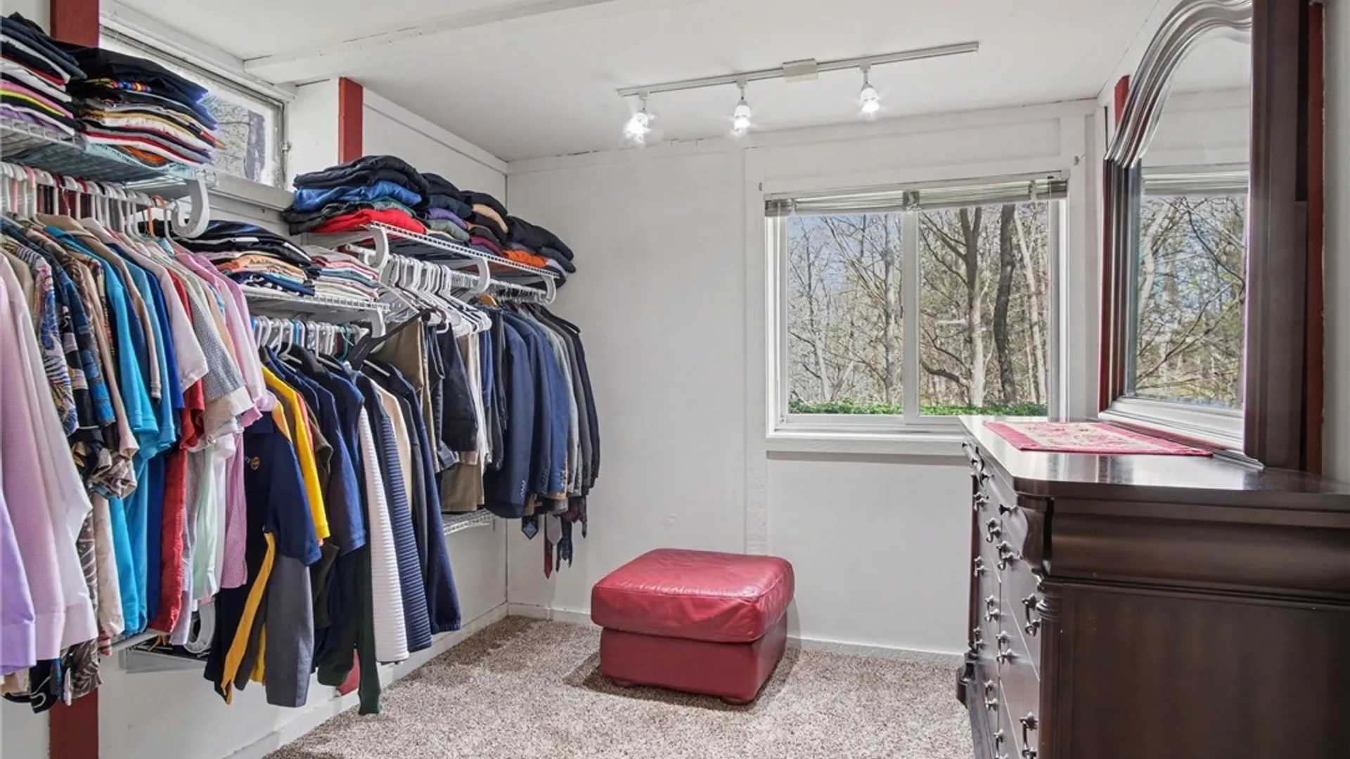 Property at 39 Hunters Run, Perinton, NY 14534 13