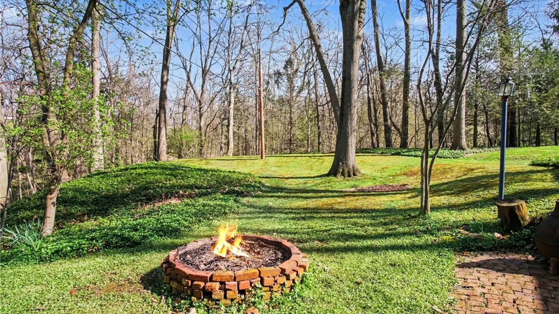 Property at 39 Hunters Run, Perinton, NY 14534 25