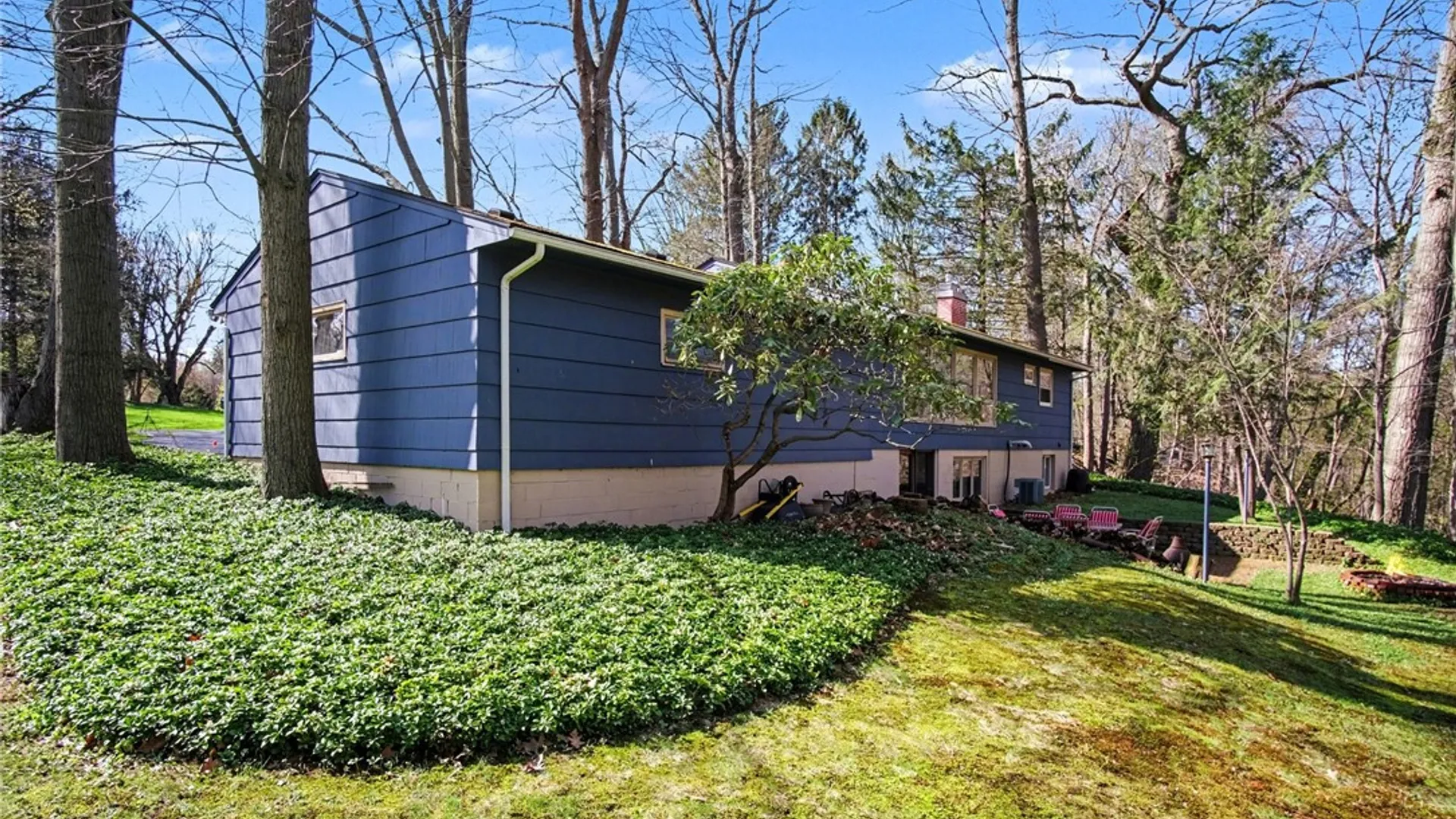 Property at 39 Hunters Run, Perinton, NY 14534 26