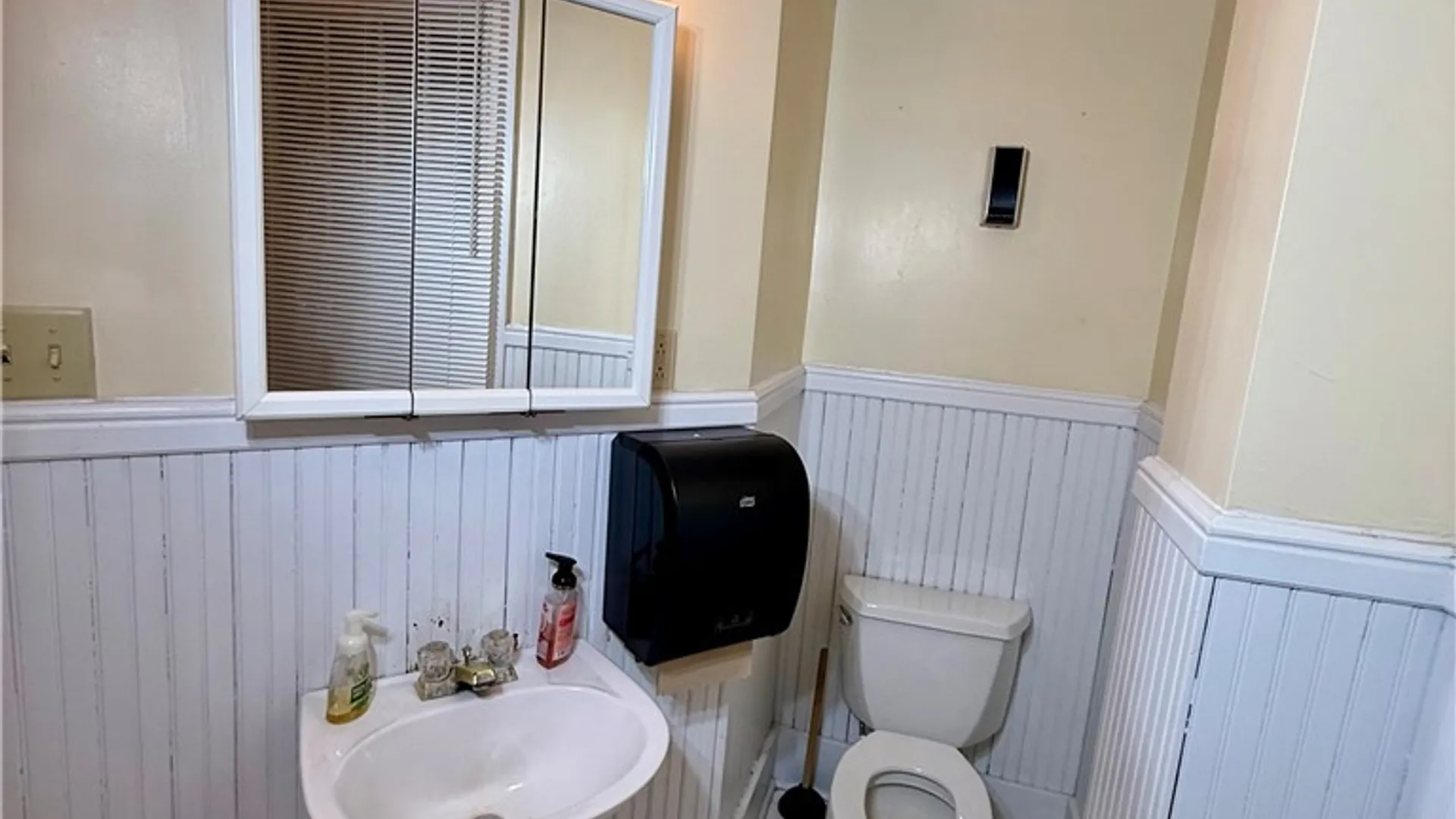 Property at 3 Sullivan Street, Cazenovia, NY 13035 21