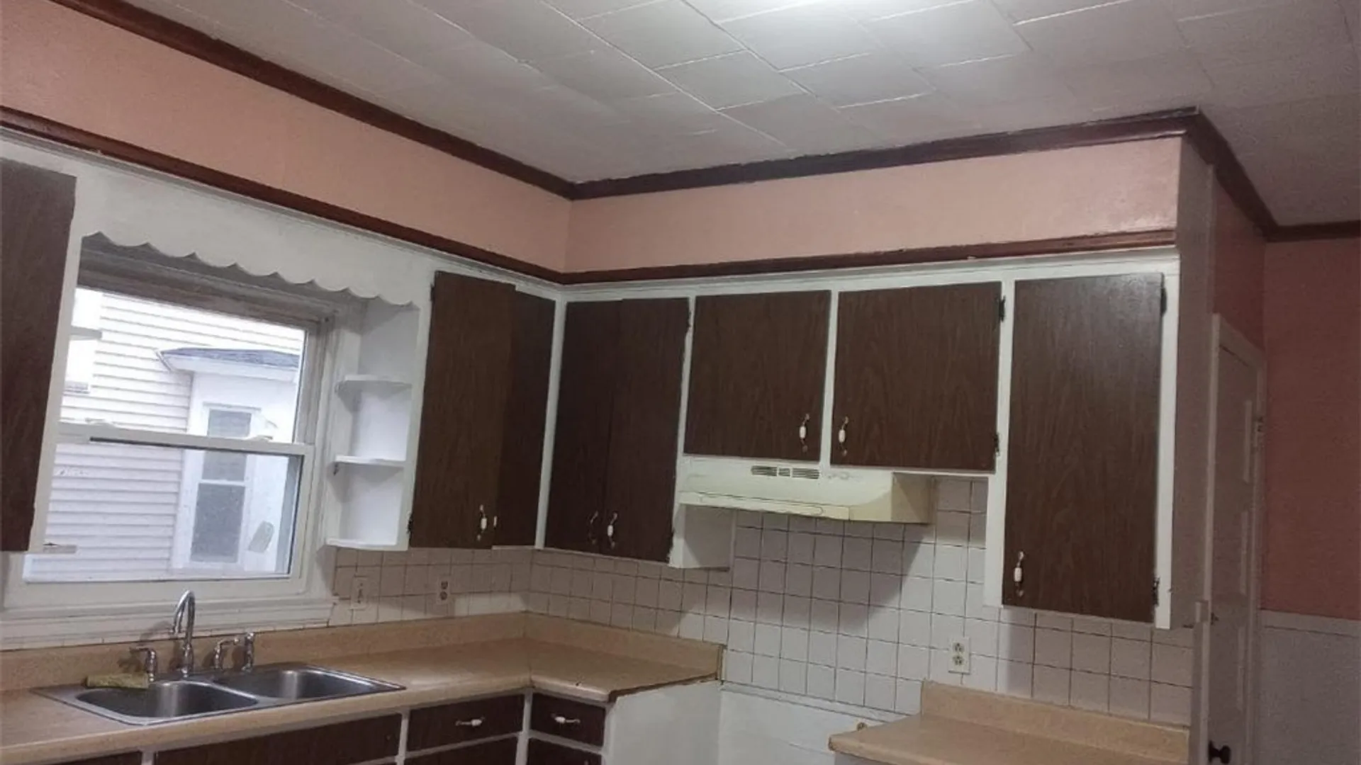 Property at 233 Flower City Park, Rochester, NY 14615 3