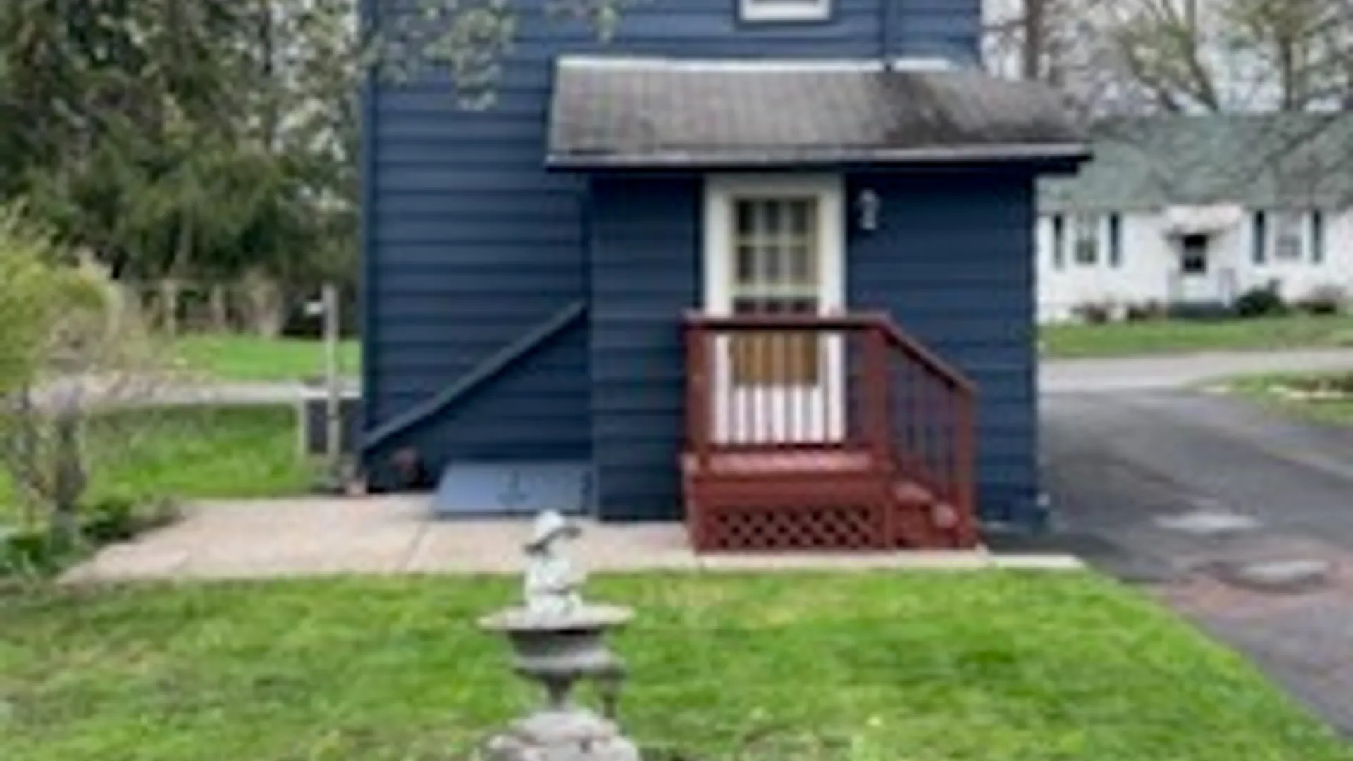 Property at 152 Cottage Street, Auburn, NY 13021 4